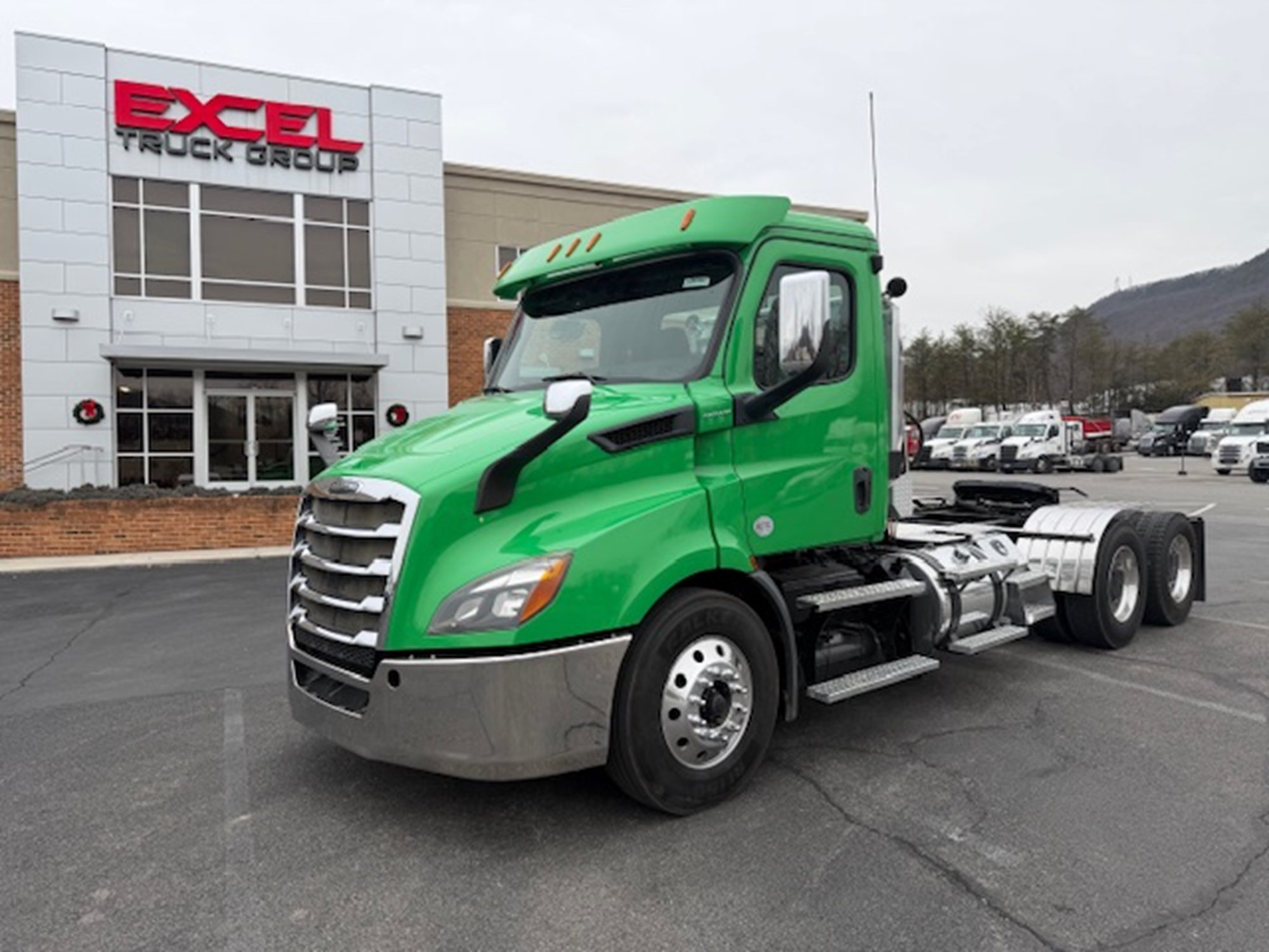 2019 Freightliner Cascadia 116 - image 1 of 6