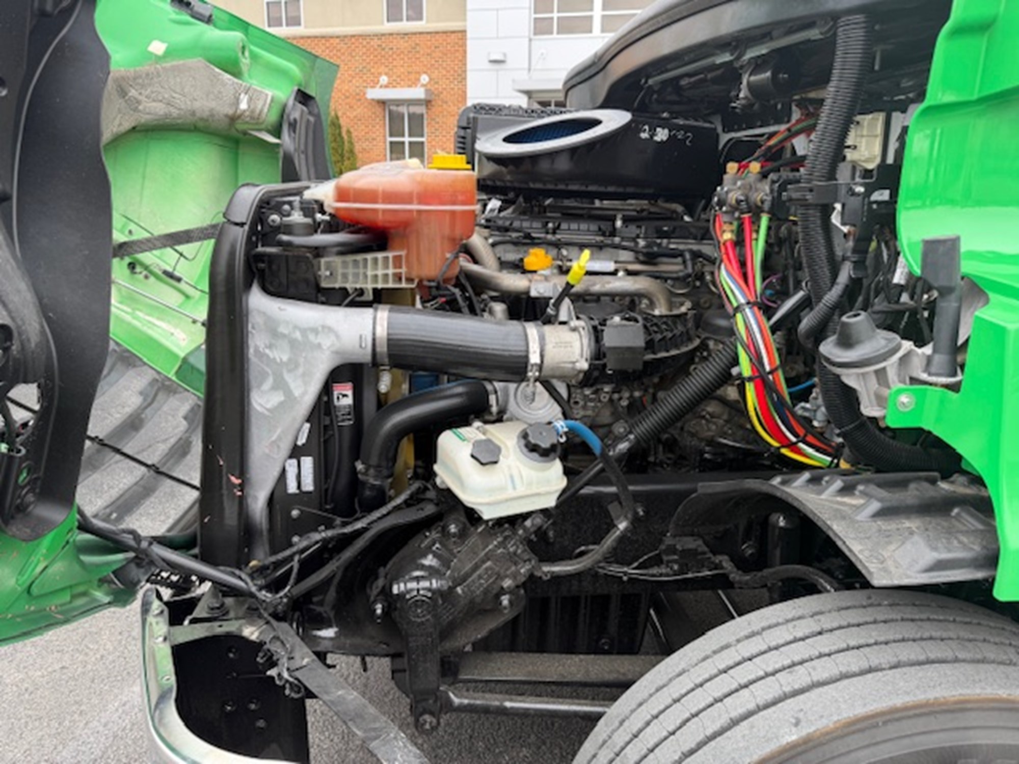 2019 Freightliner Cascadia 116 - image 6 of 6