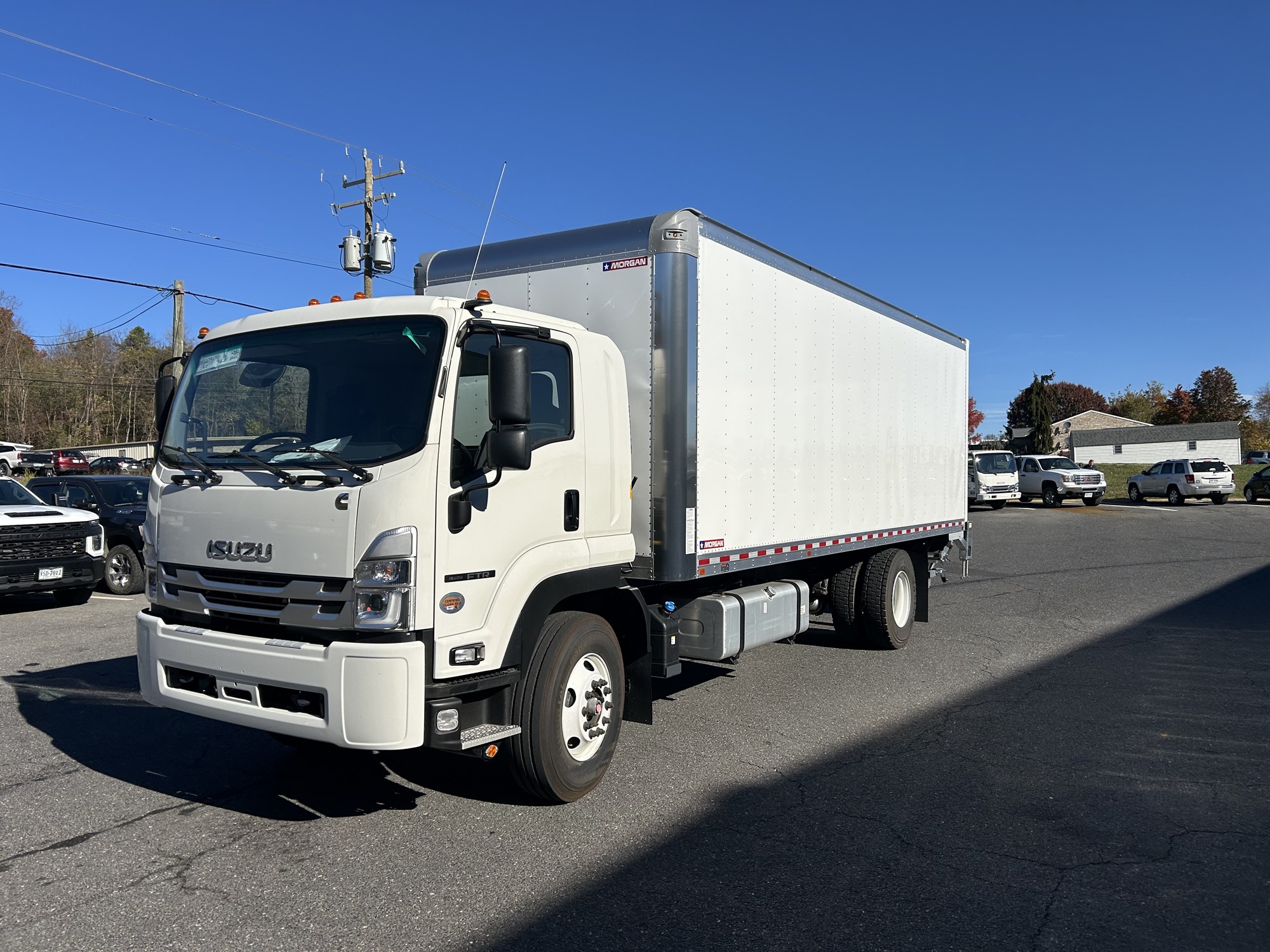 2025 Isuzu FTR - image 2