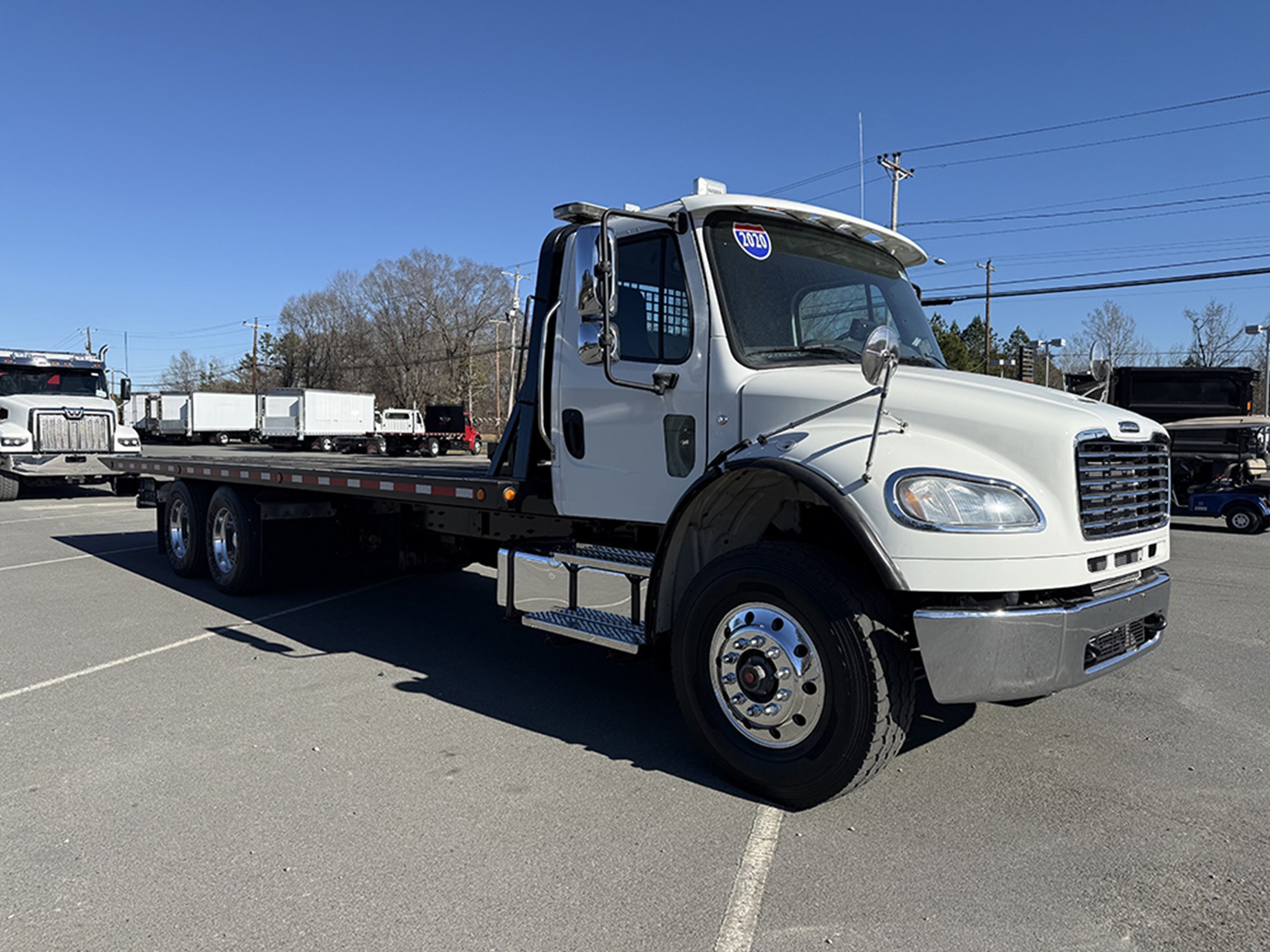 2020 Freightliner M2 - image 2 of 6