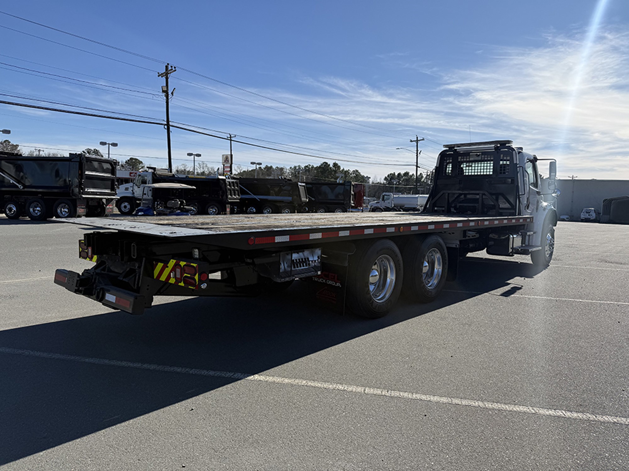 2020 Freightliner M2 - image 4 of 6