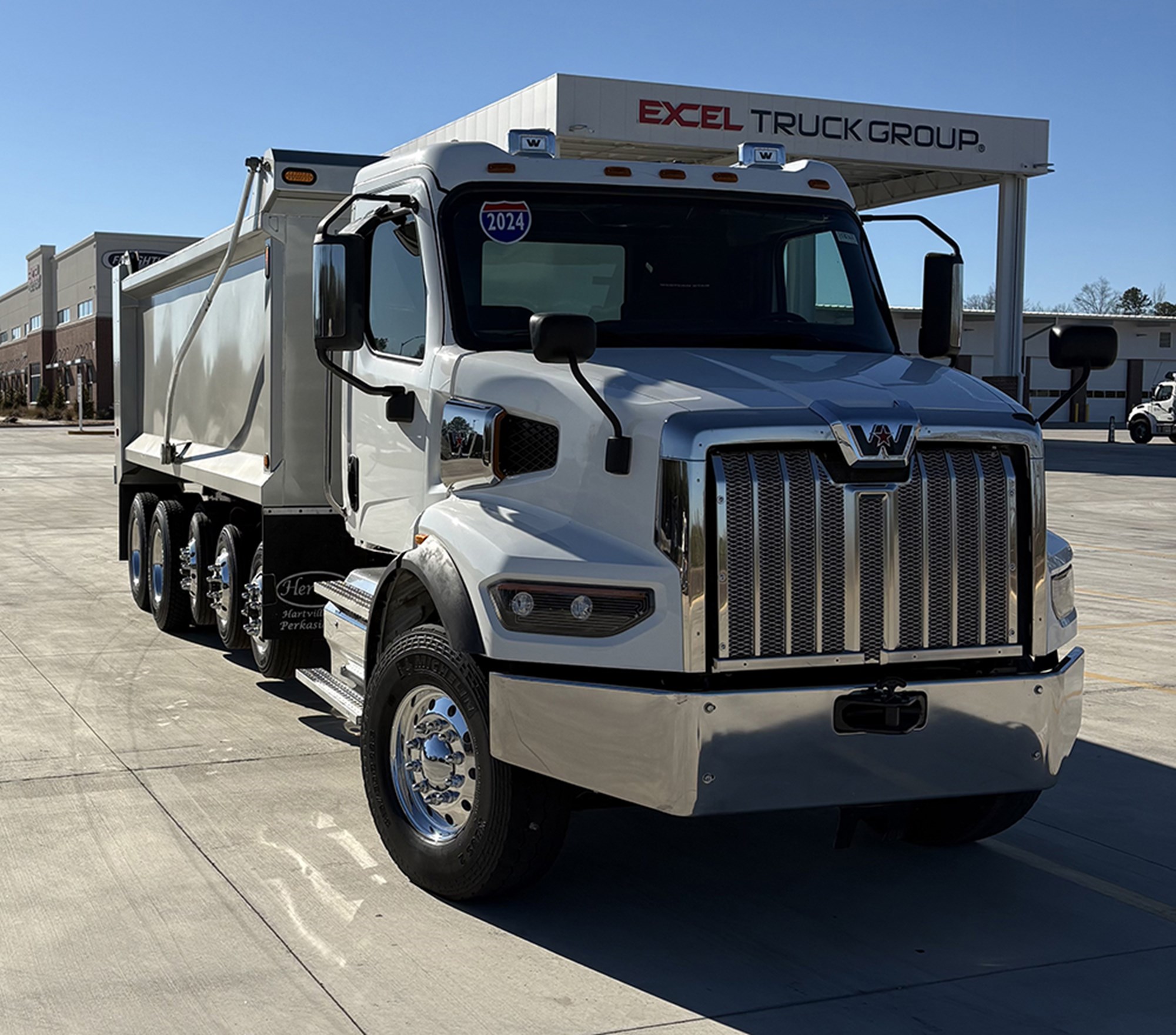 2024 Western Star 47X - image 6 of 6