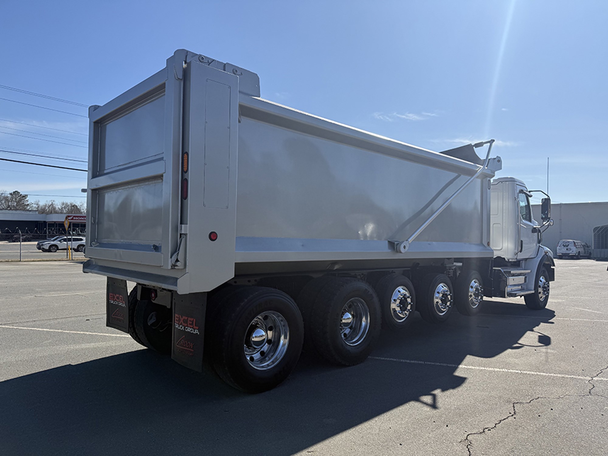 2024 Western Star 47X - image 4 of 6