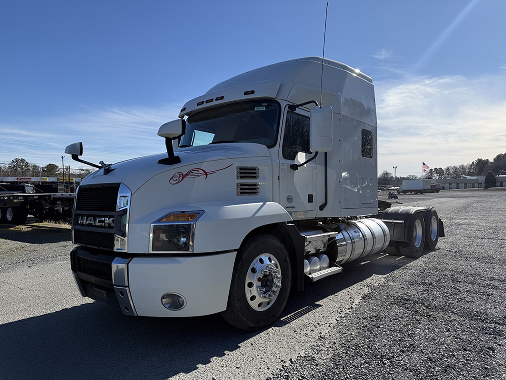 2020 Mack AN64T - image 1 of 2