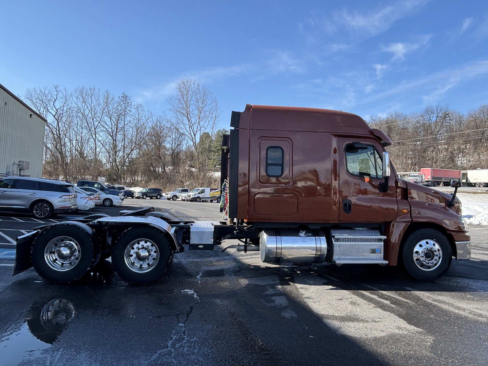 2017 FREIGHTLINER CASCADIA 125 - image 5 of 6