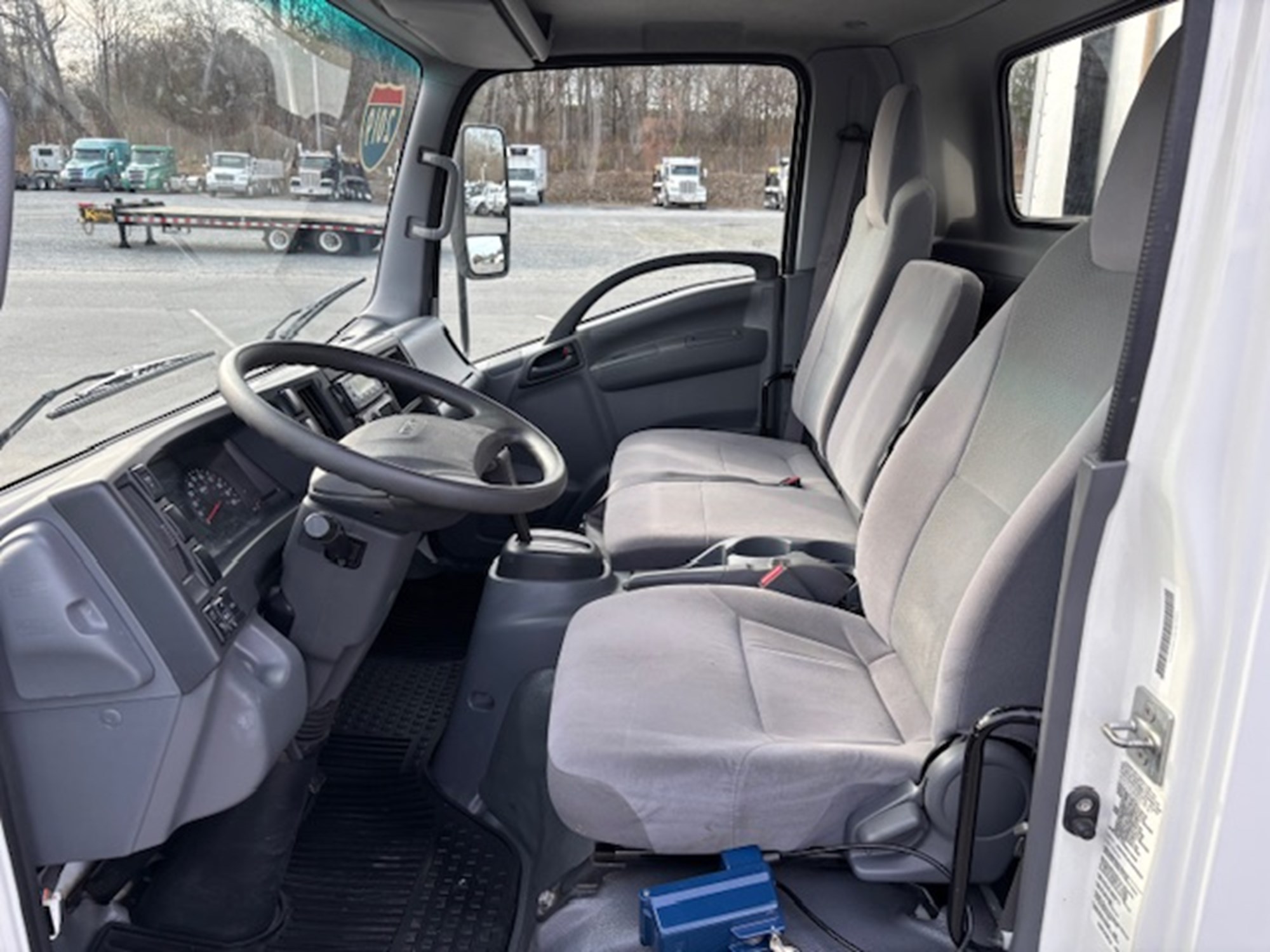 2018 Isuzu NPR-HD - image 6 of 6