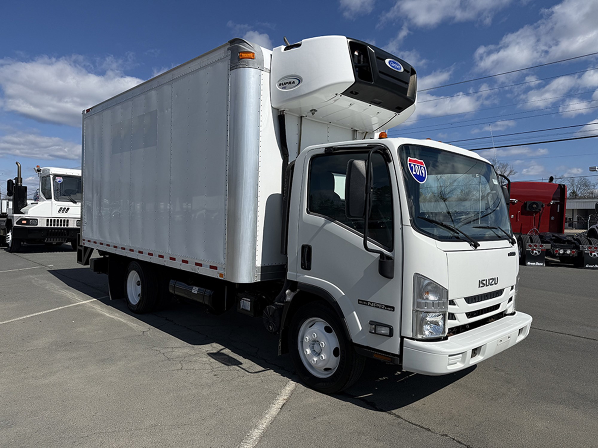 2018 Isuzu NPR - image 2