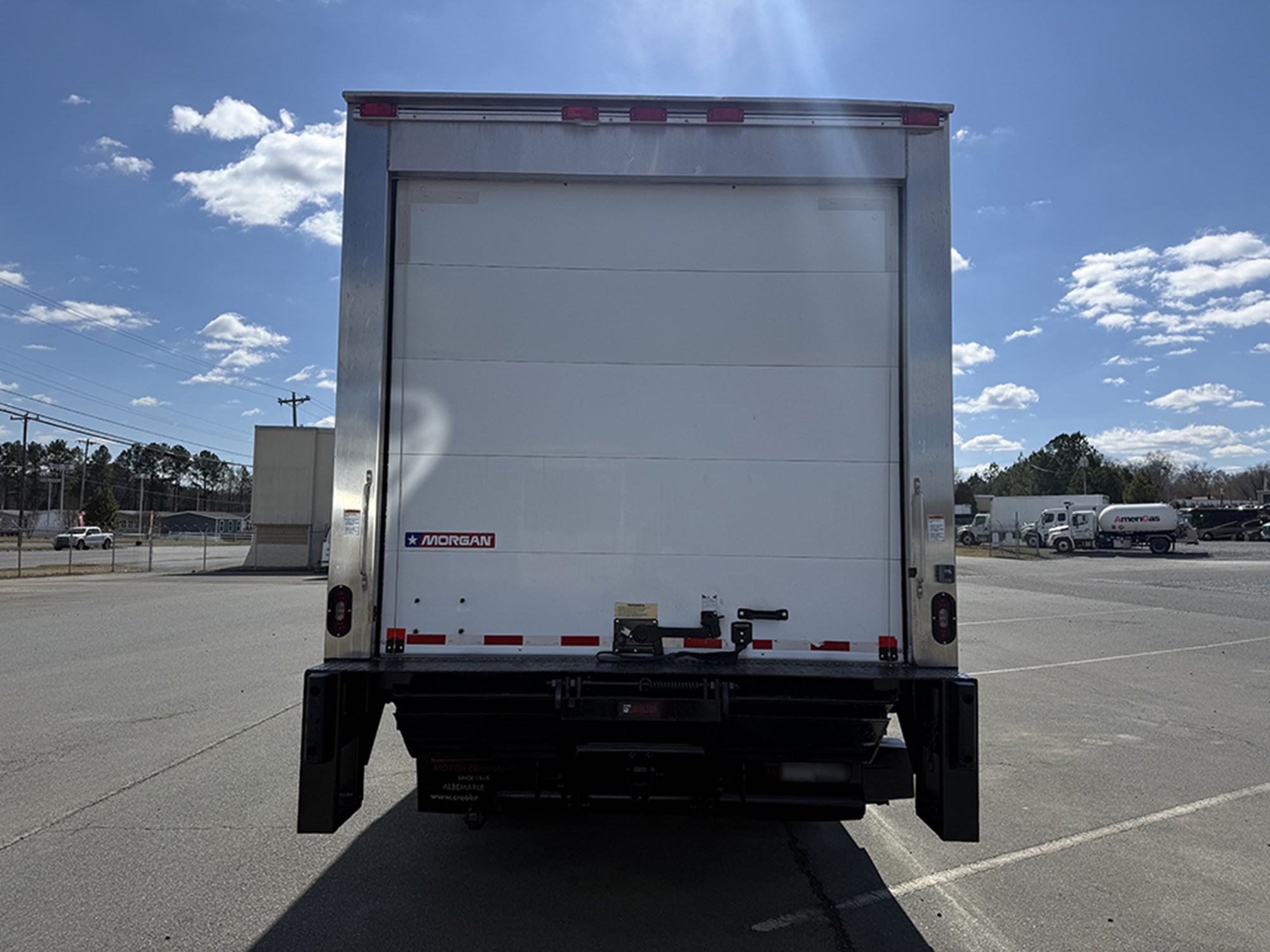 2018 Isuzu NPR - image 5