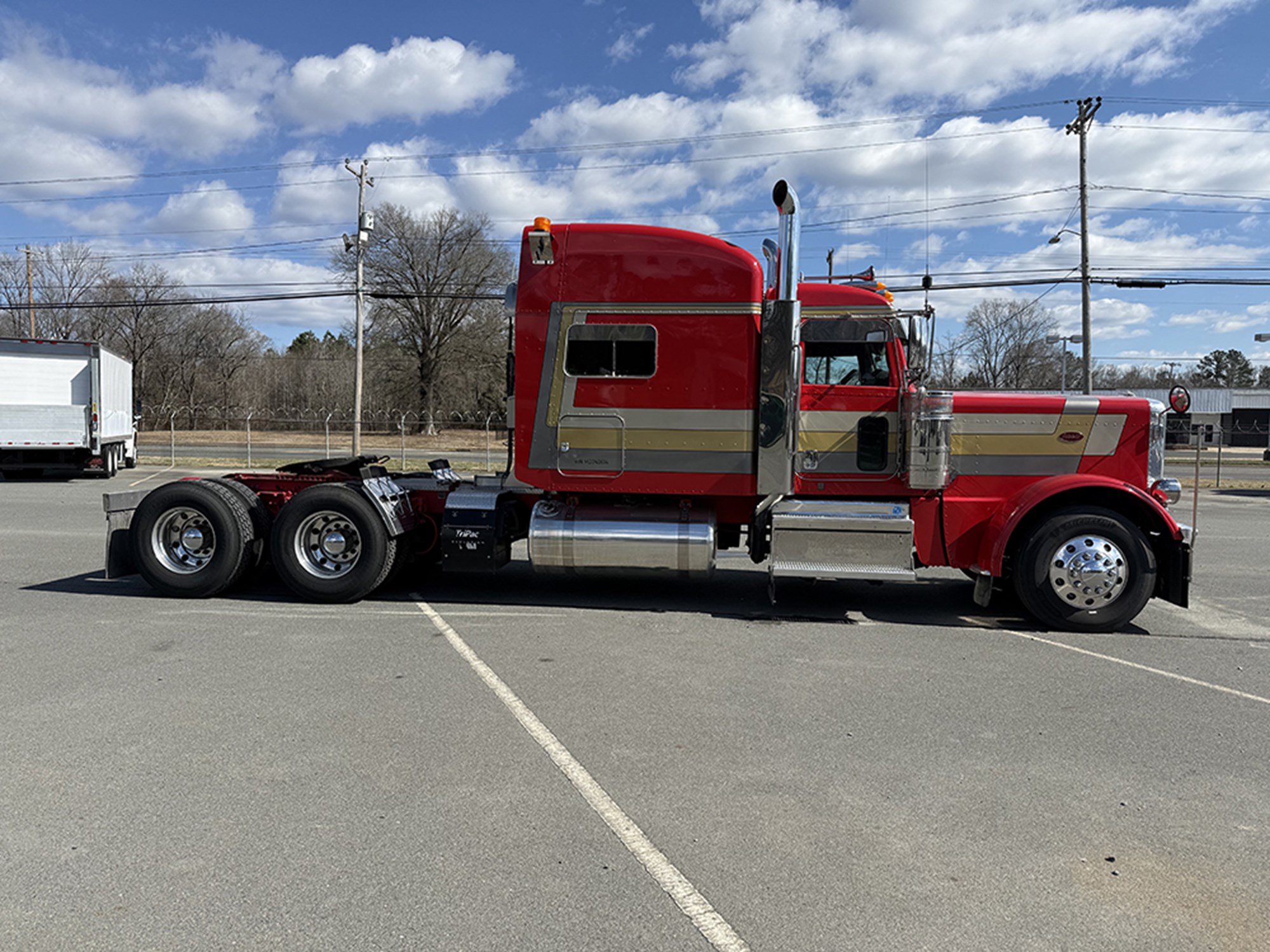 2021 Peterbilt - image 3