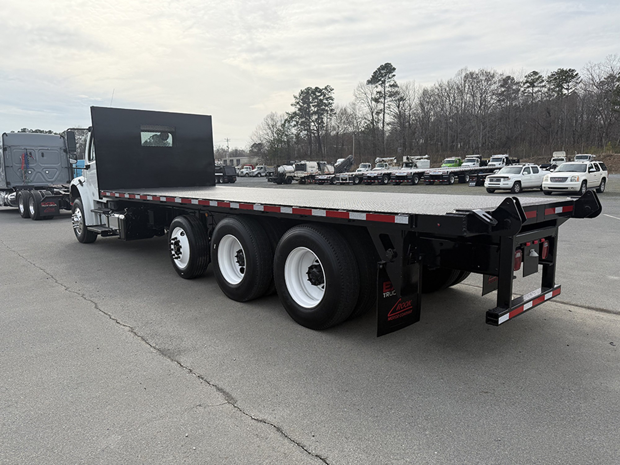 2016 Freightliner M2 - image 6 of 6