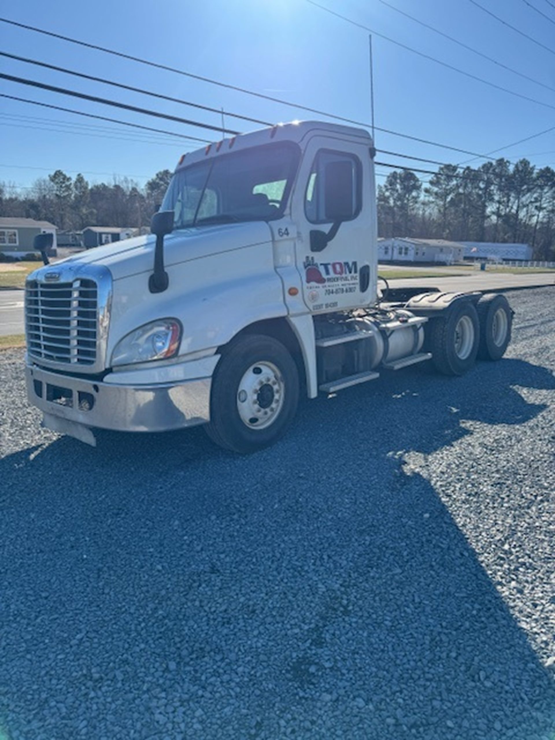 2016 Freightliner Cascadia 125 - image 1 of 3