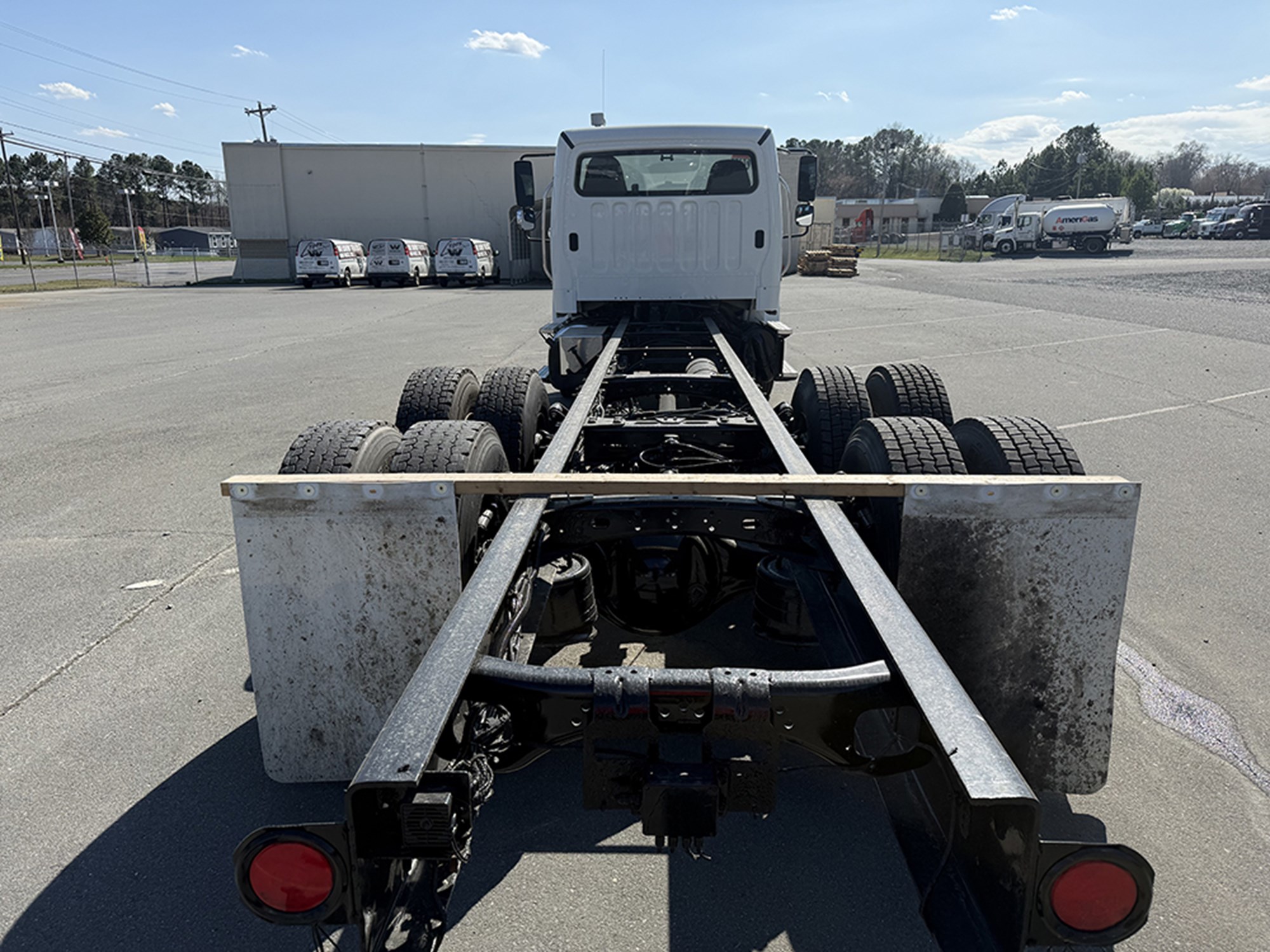 2016 Freightliner M2 - image 5 of 6