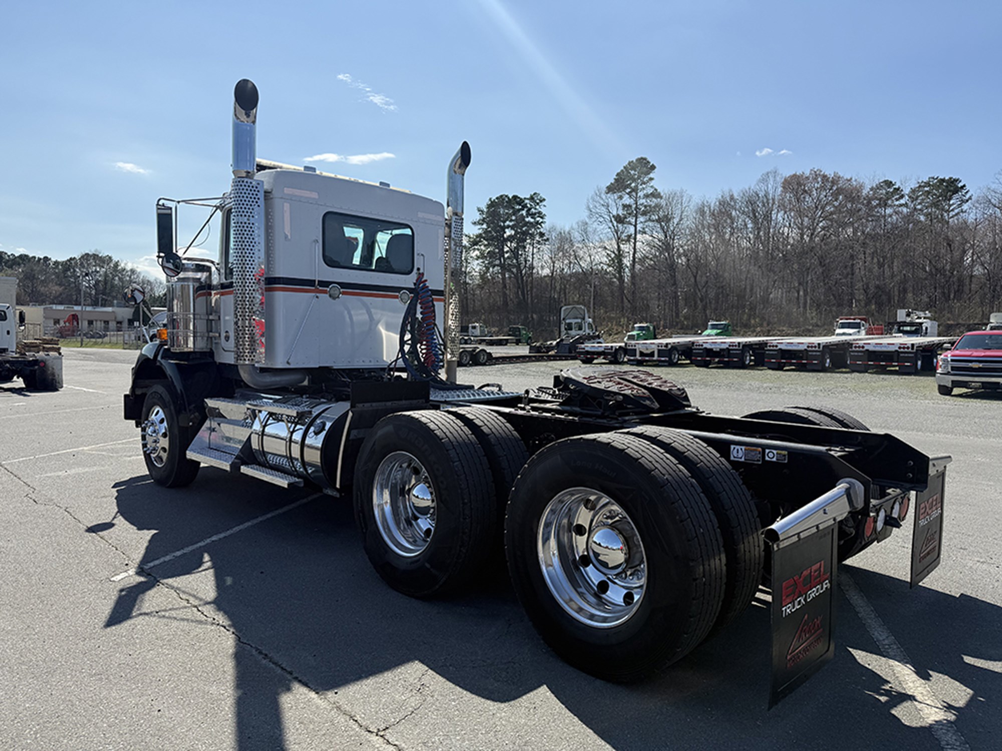 2019 Kenworth T8 Series - image 6 of 6