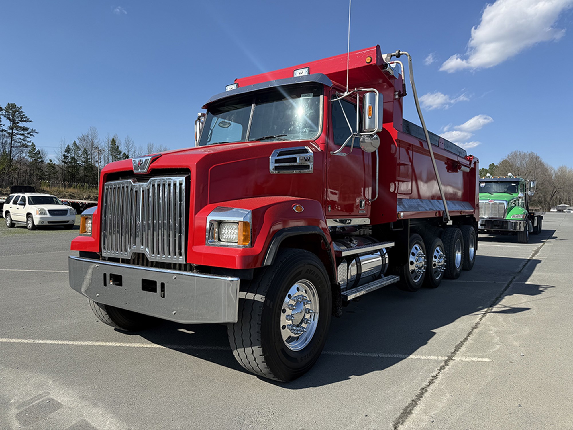 2018 Western Star 4700 - image 1 of 6