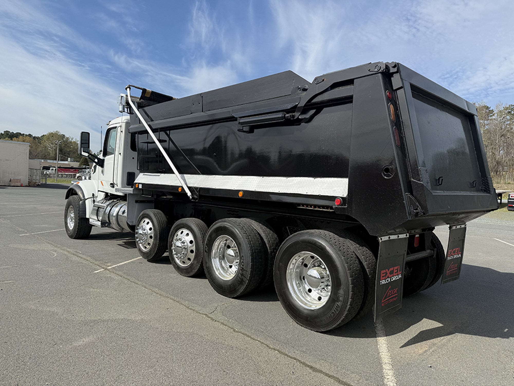 2019 Peterbilt - image 6