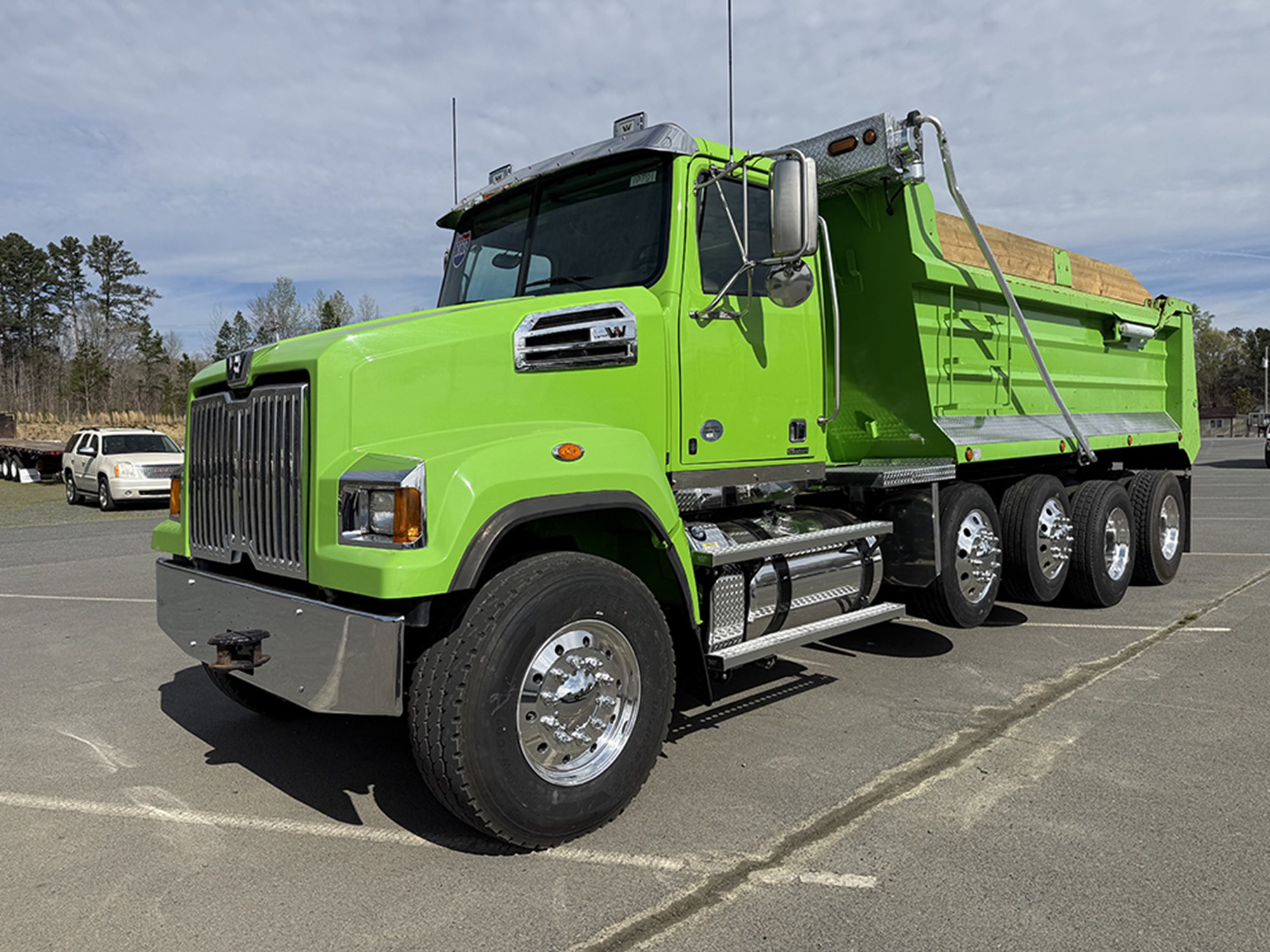 2020 Western Star 4700 - image 1