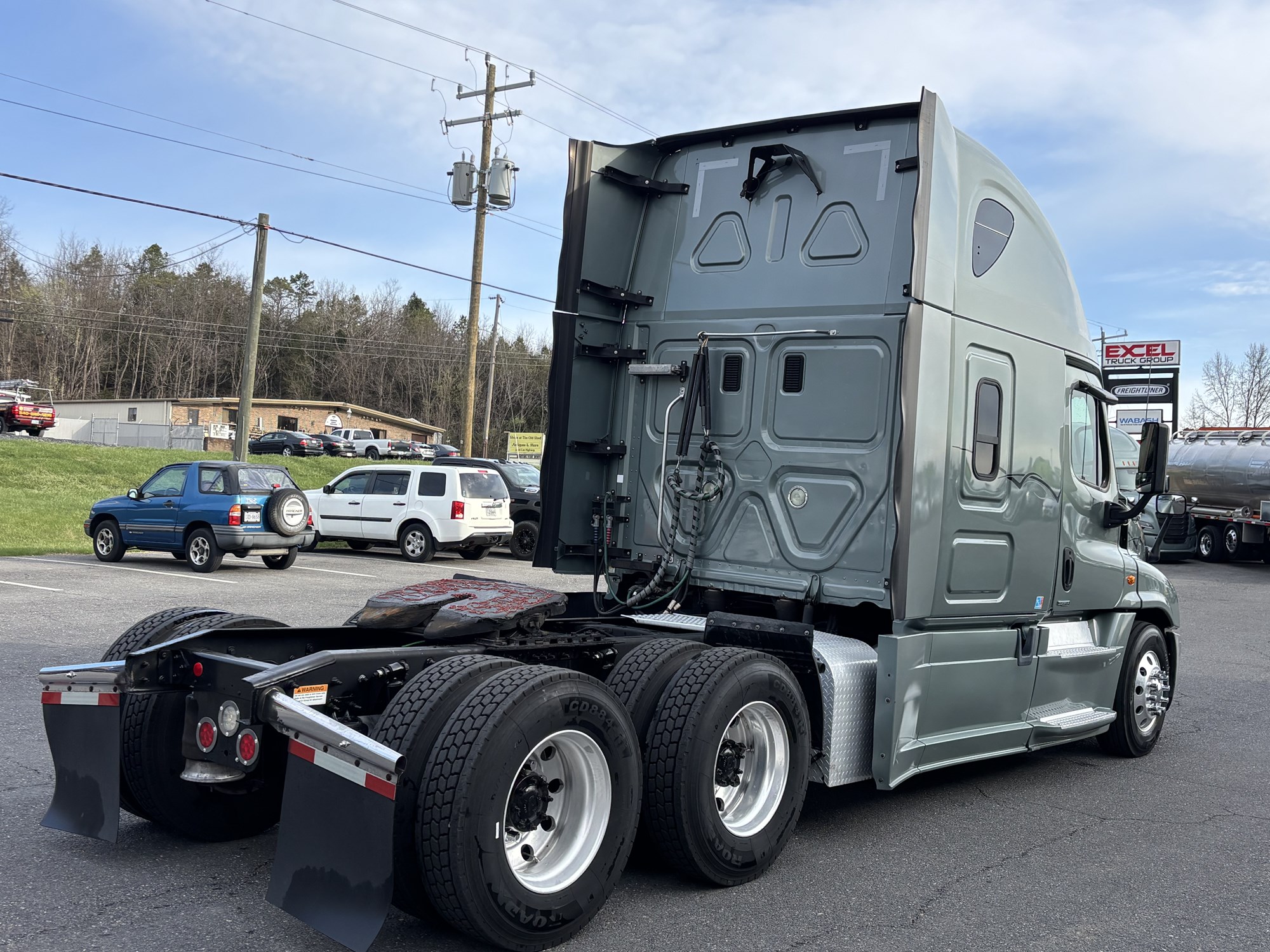 2016 Freightliner - image 5