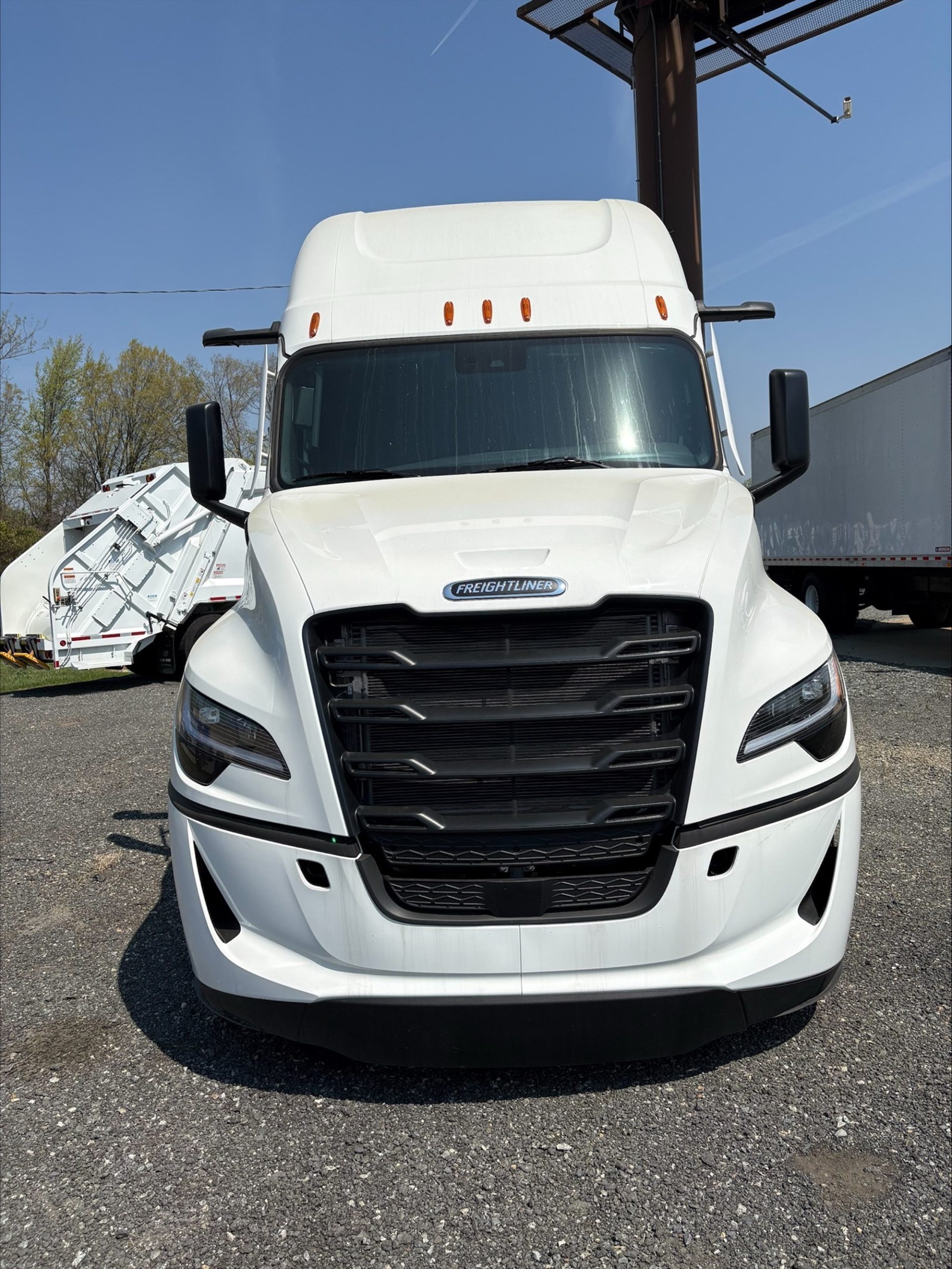 2026 Freightliner - image 2