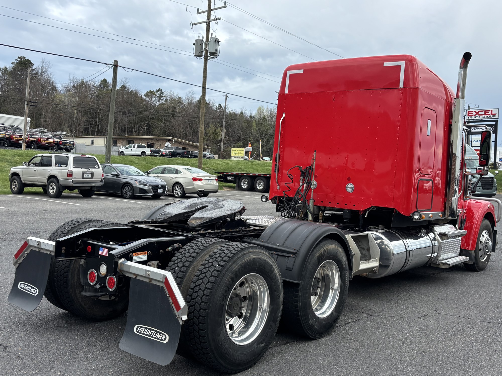 2023 Freightliner 122SD - image 5 of 6