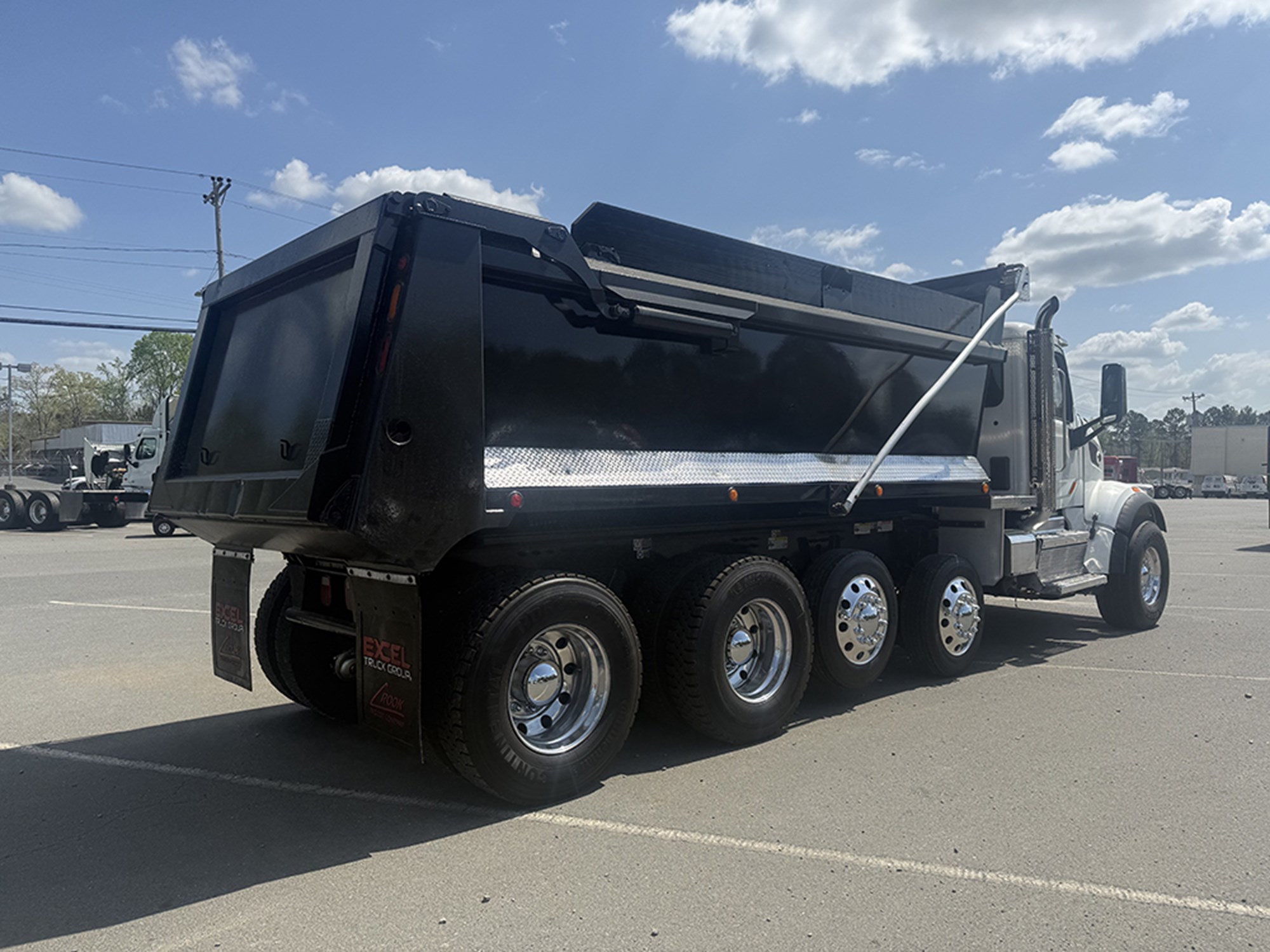 2019 Peterbilt 567 - image 4 of 6