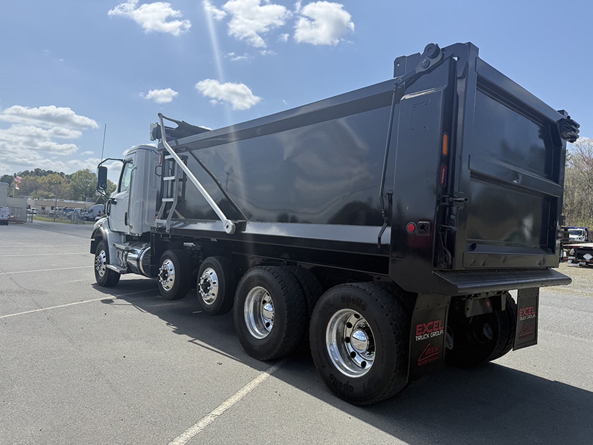 2024 Western Star 47X - image 6 of 6