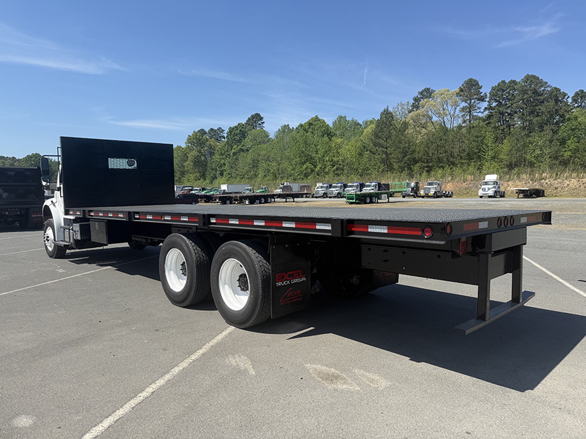 2018 Freightliner M2 106 - image 6 of 6