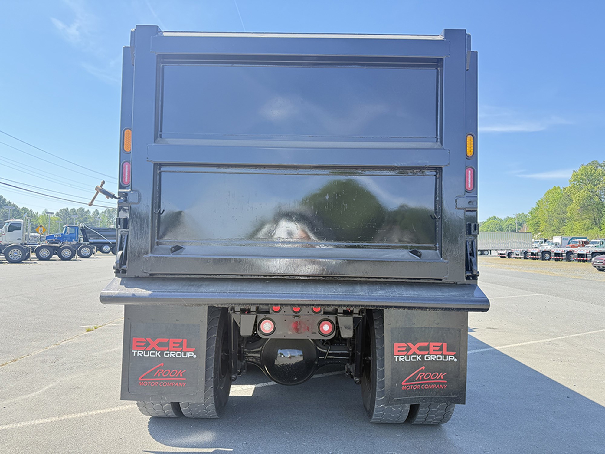 2025 Western Star 47X - image 5 of 6