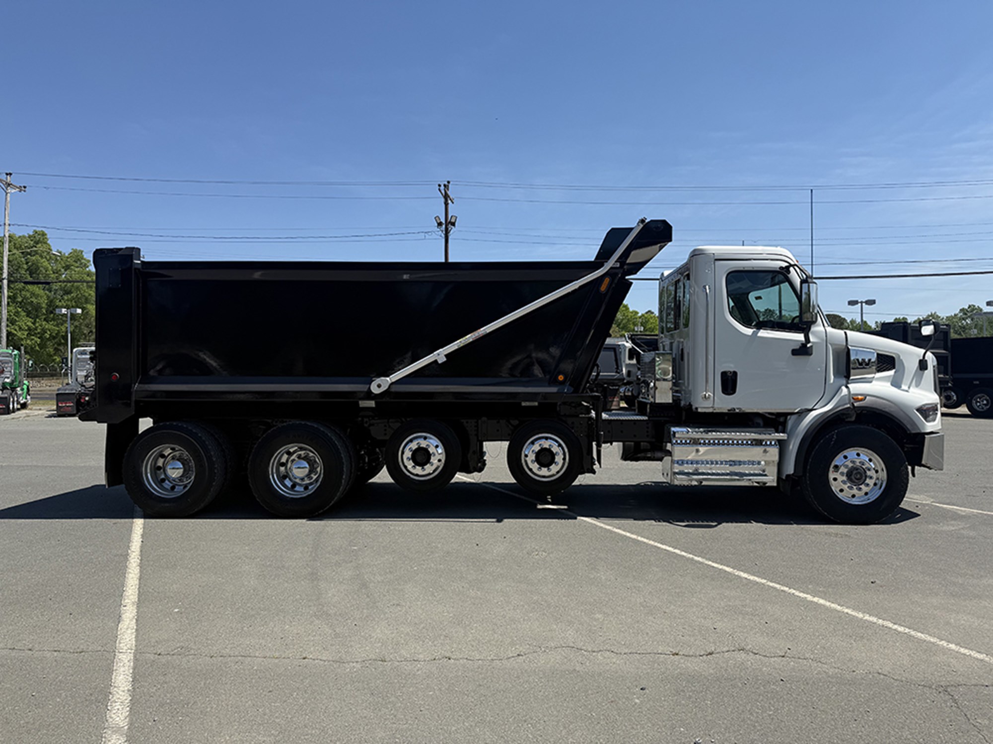 2025 Western Star 47X - image 3