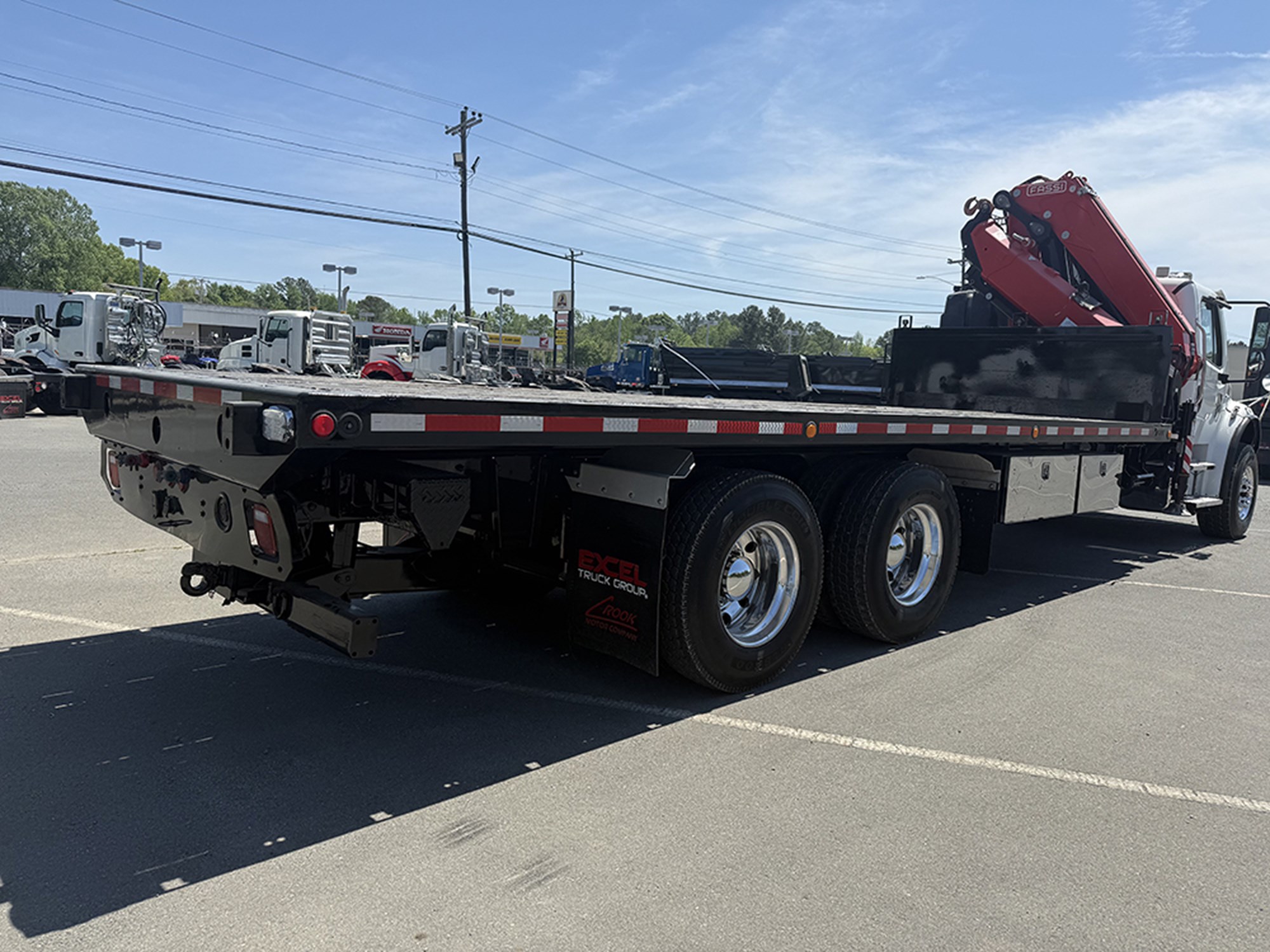 2018 Freightliner M2 - image 5 of 6