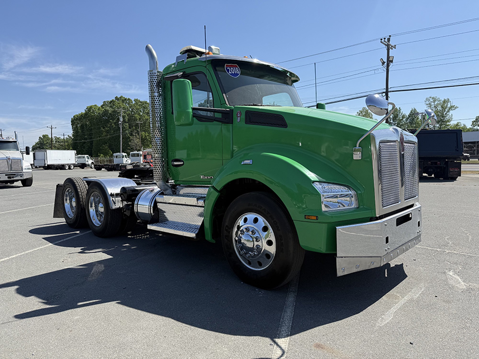 2018 Kenworth T880 - image 2