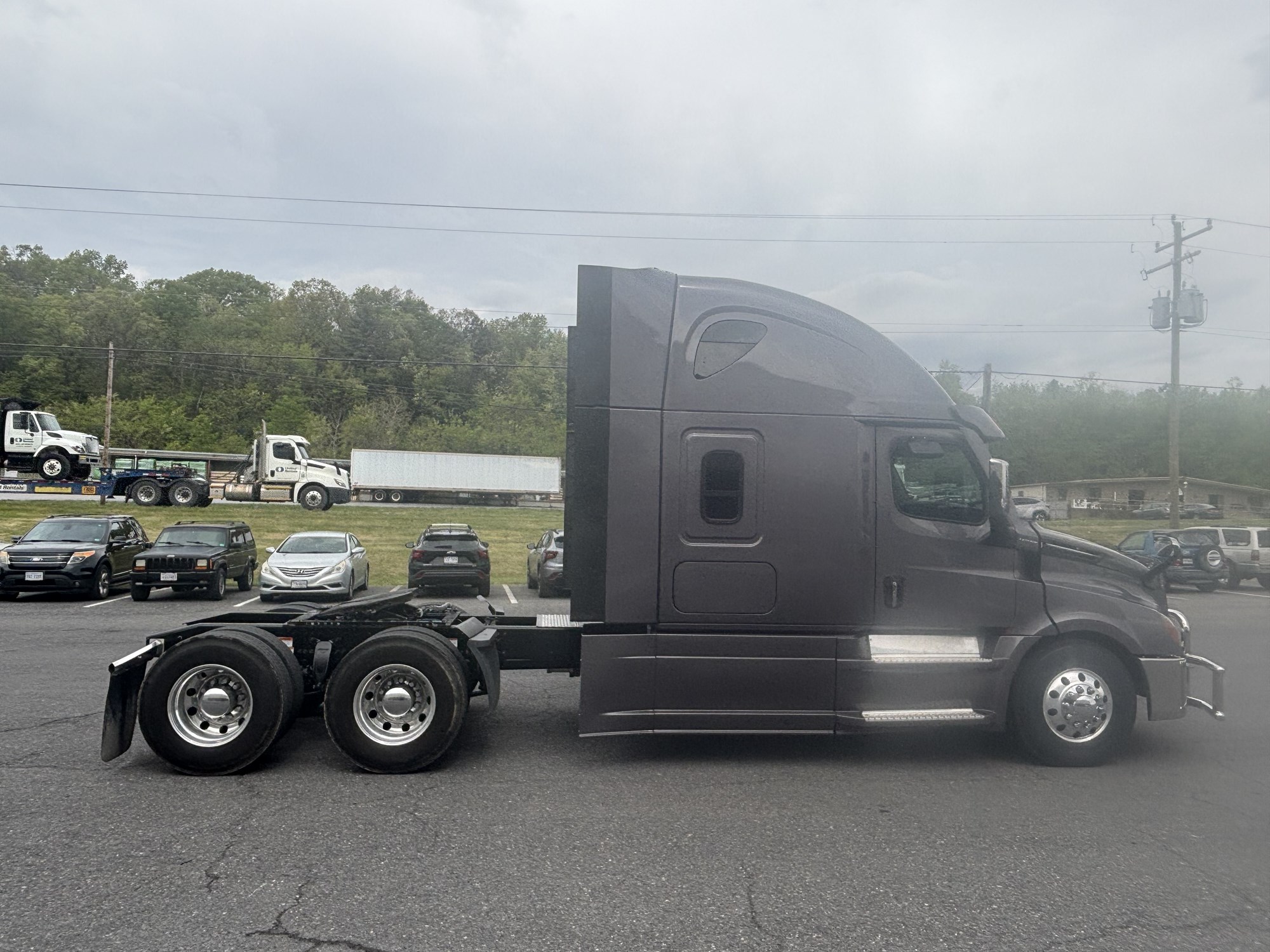 2024 Freightliner Cascadia 126 - image 6 of 6