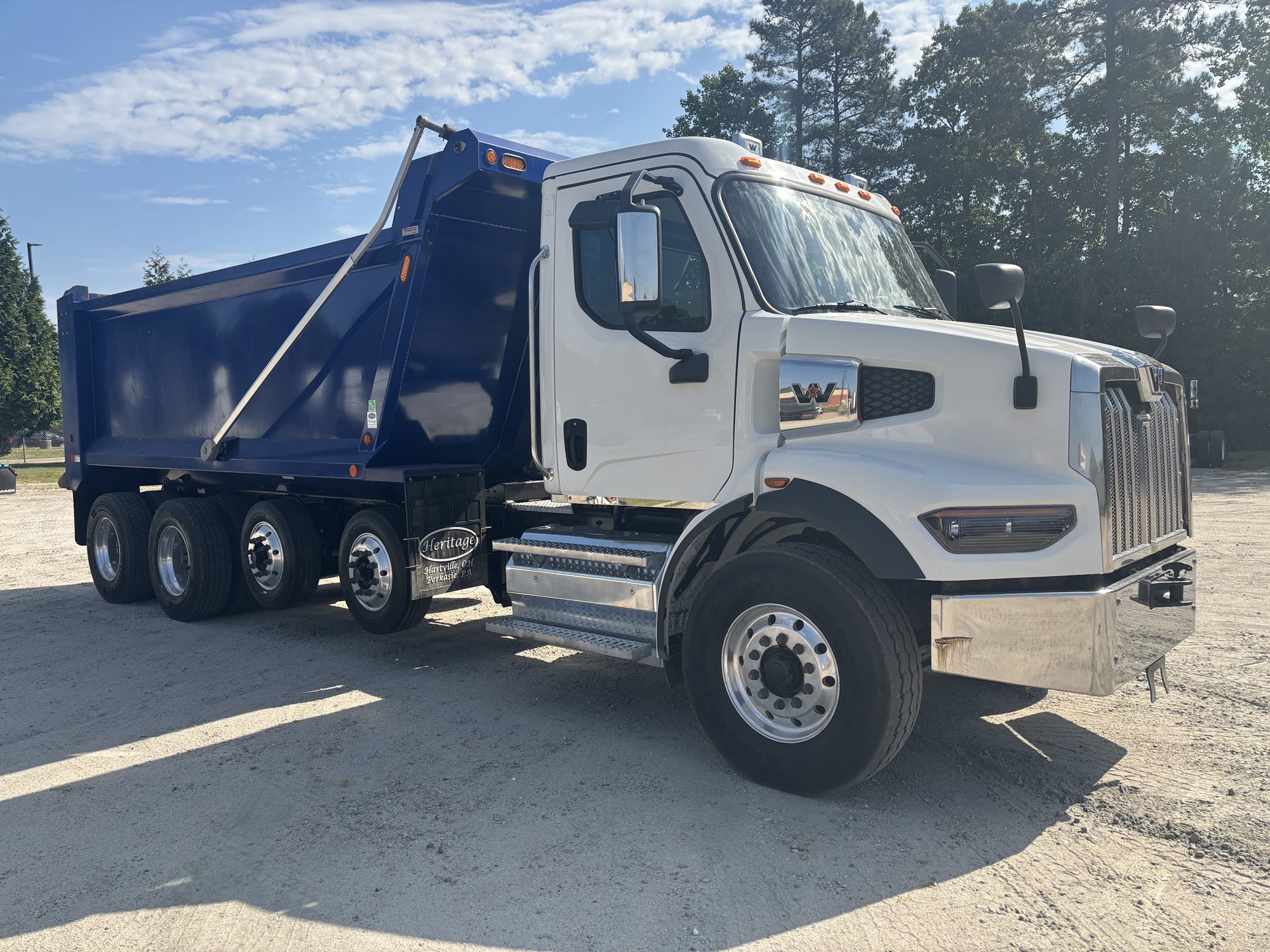 2025 Western Star 47X - image 3 of 6