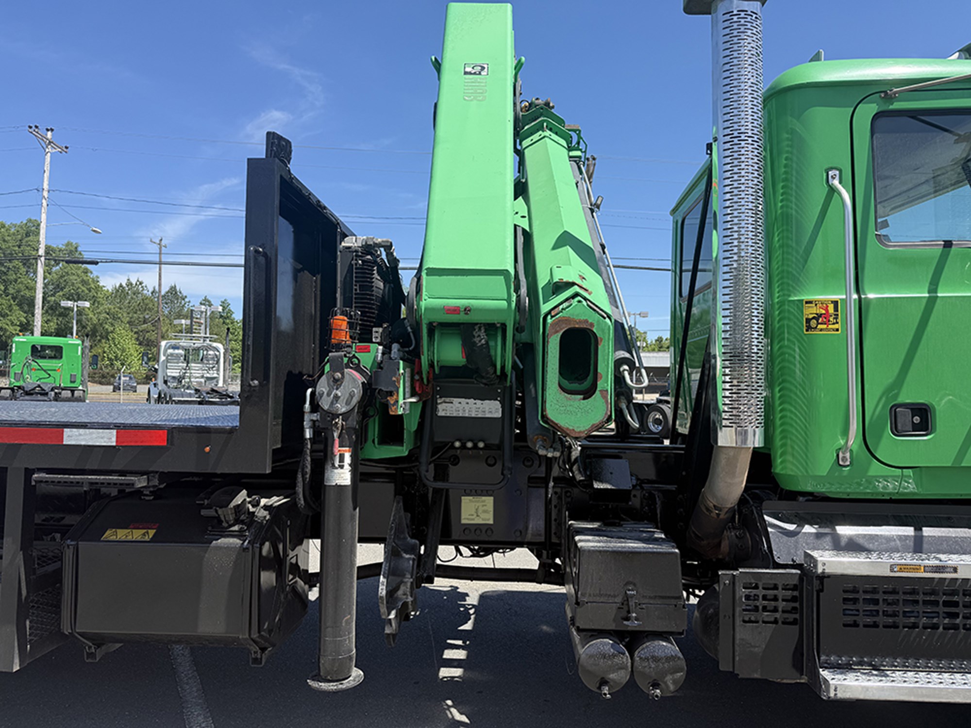 2018 Mack GU813 - image 4 of 6