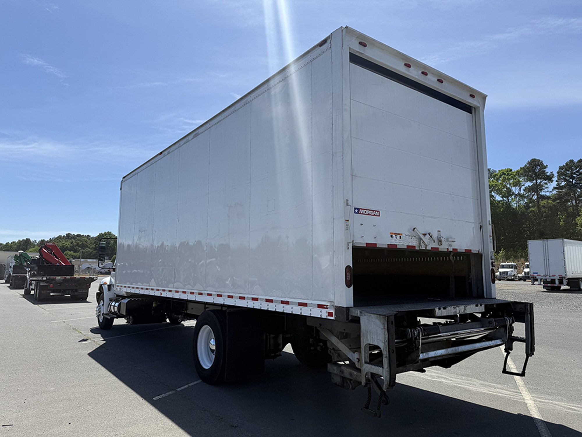 2019 International 4300 - image 6 of 6