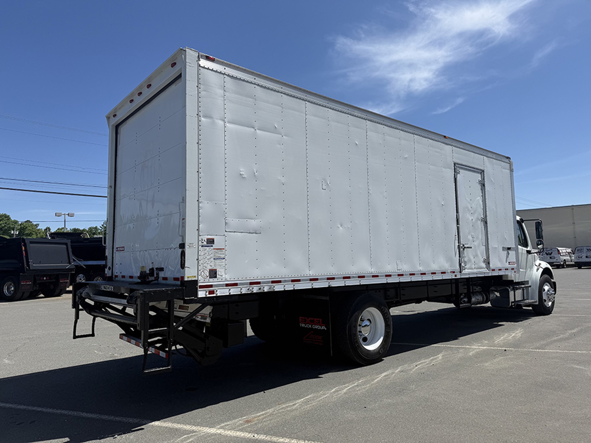 2019 Freightliner M2 - image 4 of 6