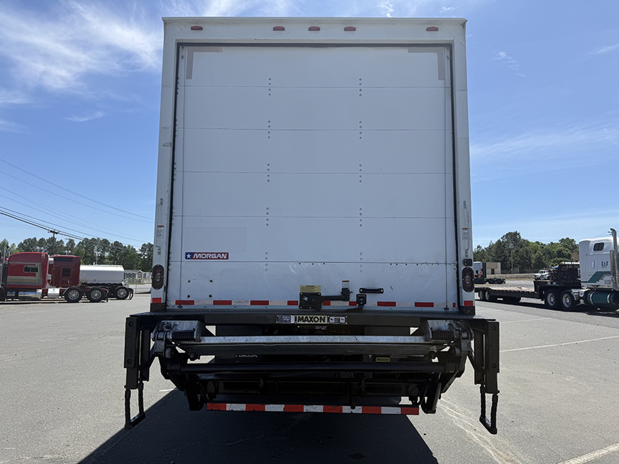 2019 Freightliner M2 - image 5 of 6