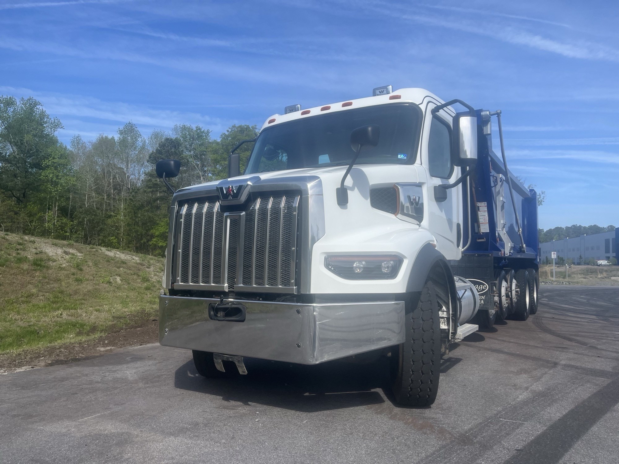 2025 Western Star 47X - image 1 of 6