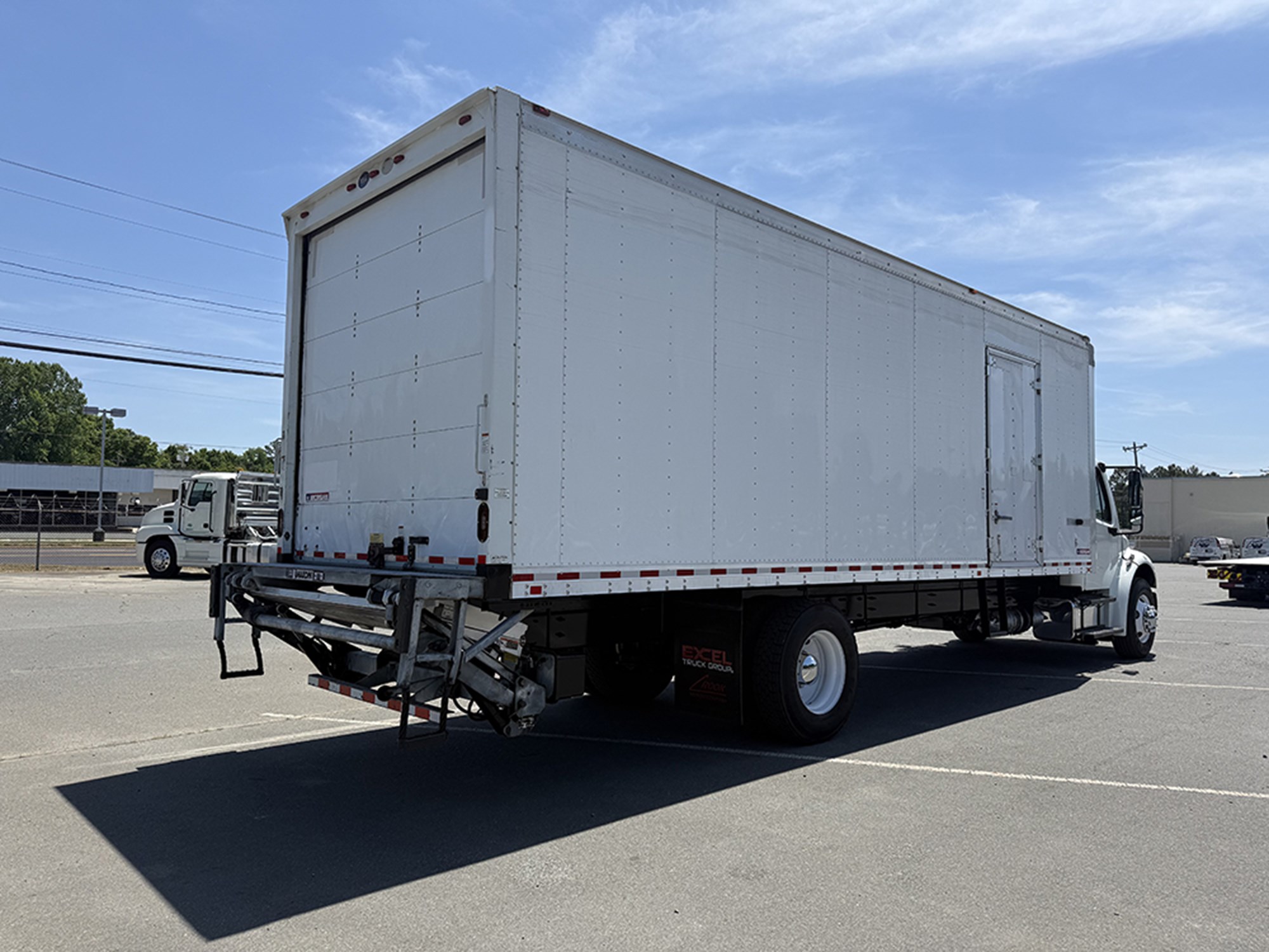 2019 Freightliner M2 - image 4 of 6