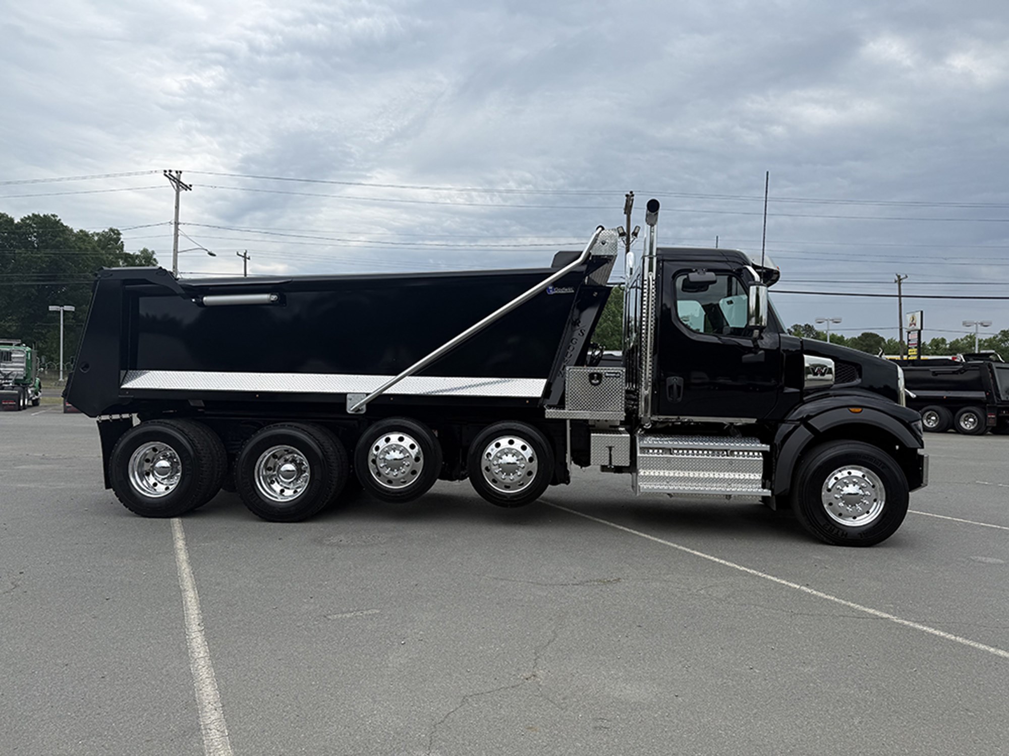 2026 Western Star 47X - image 3 of 6