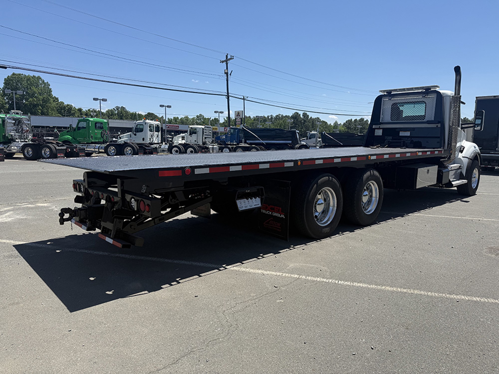 2018 Kenworth T880 - image 4 of 6