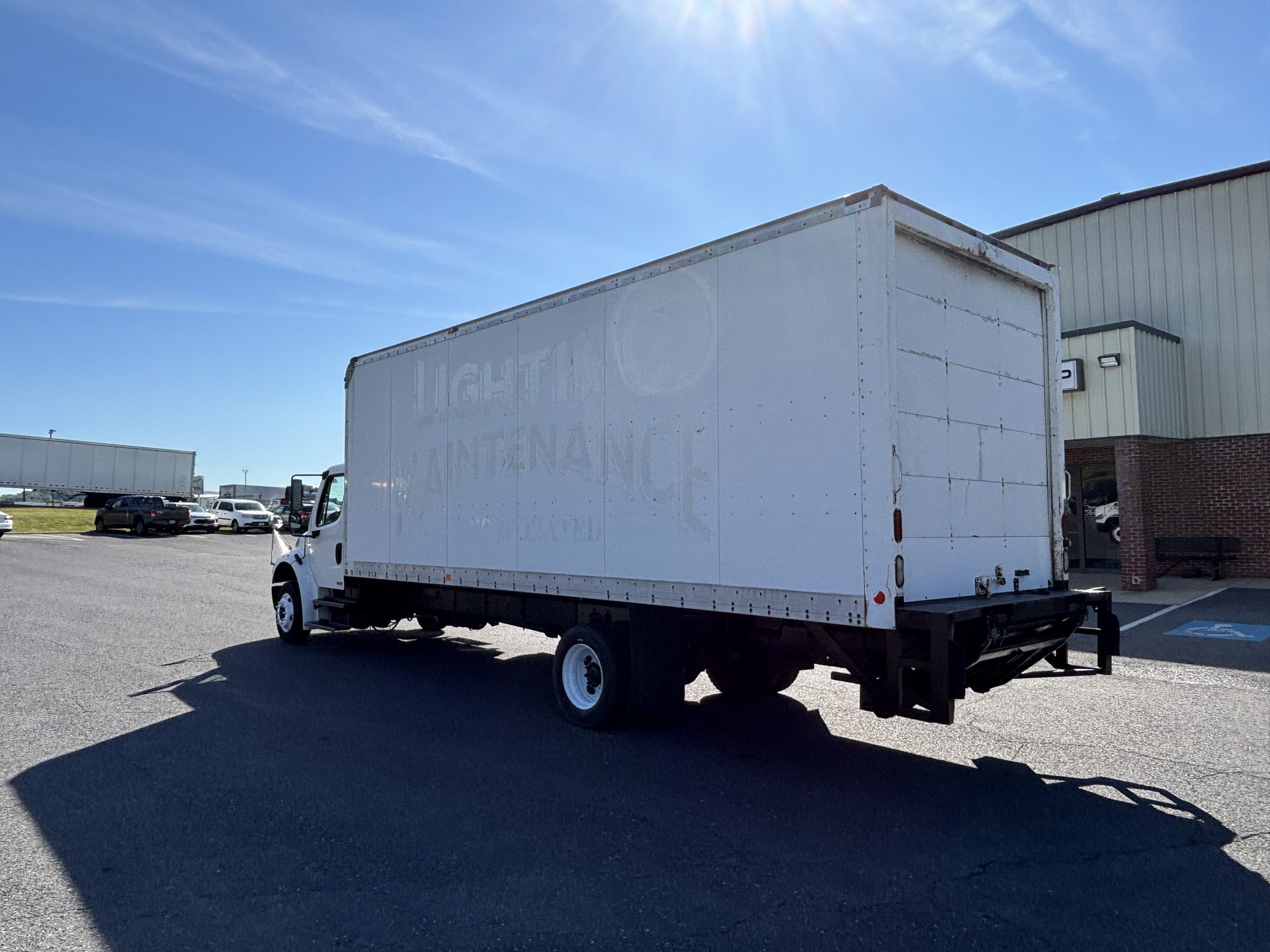 2008 Freightliner M2 - image 4 of 6