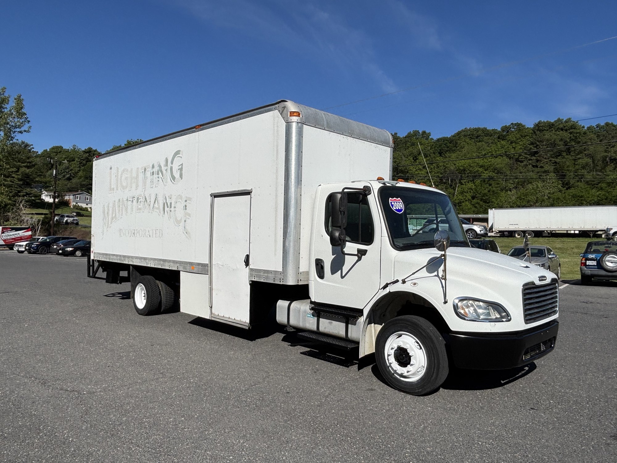2008 Freightliner M2 - image 2 of 6