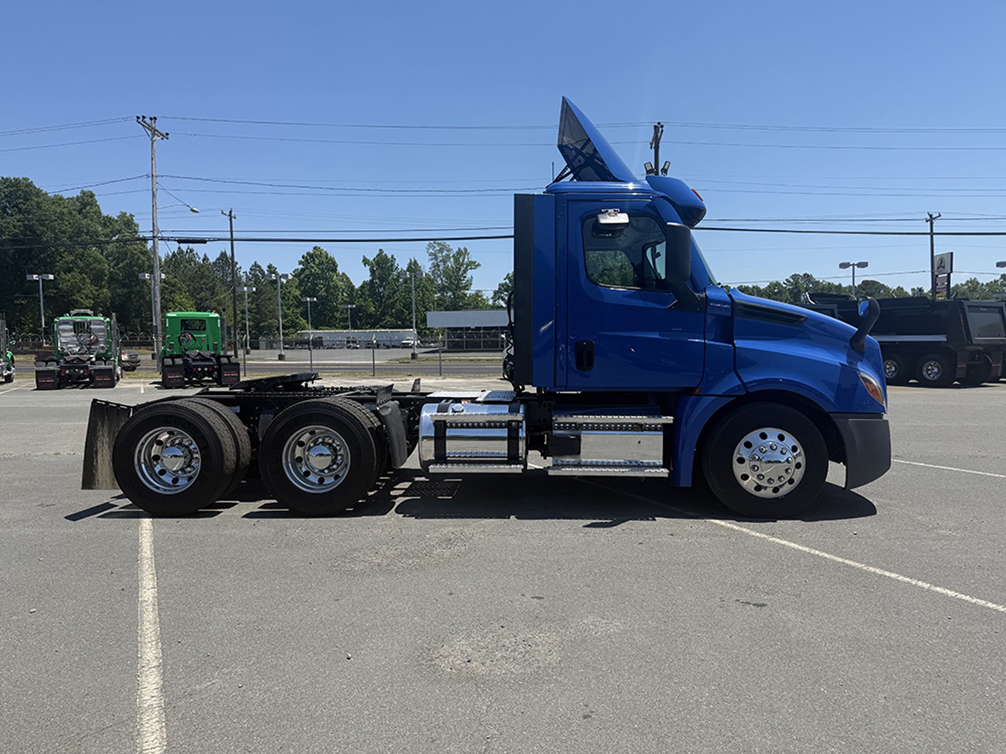 2022 Freightliner PT126DC - image 3 of 6