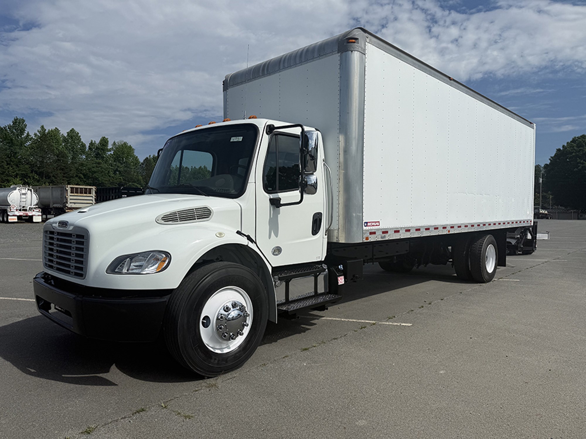 2018 Freightliner M2 2018 Freightliner M2 - image 1 of 6