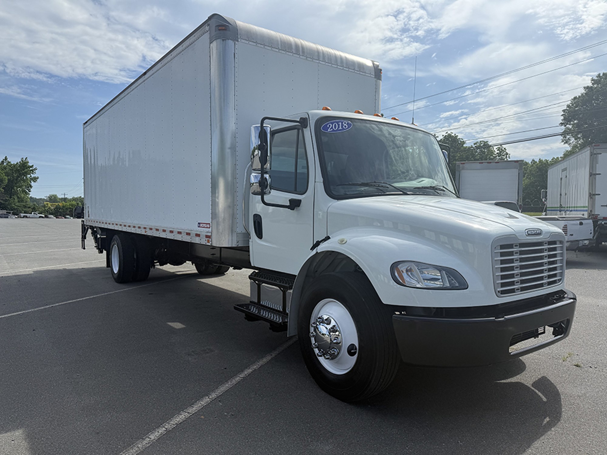 2018 Freightliner M2 2018 Freightliner M2 - image 2 of 6