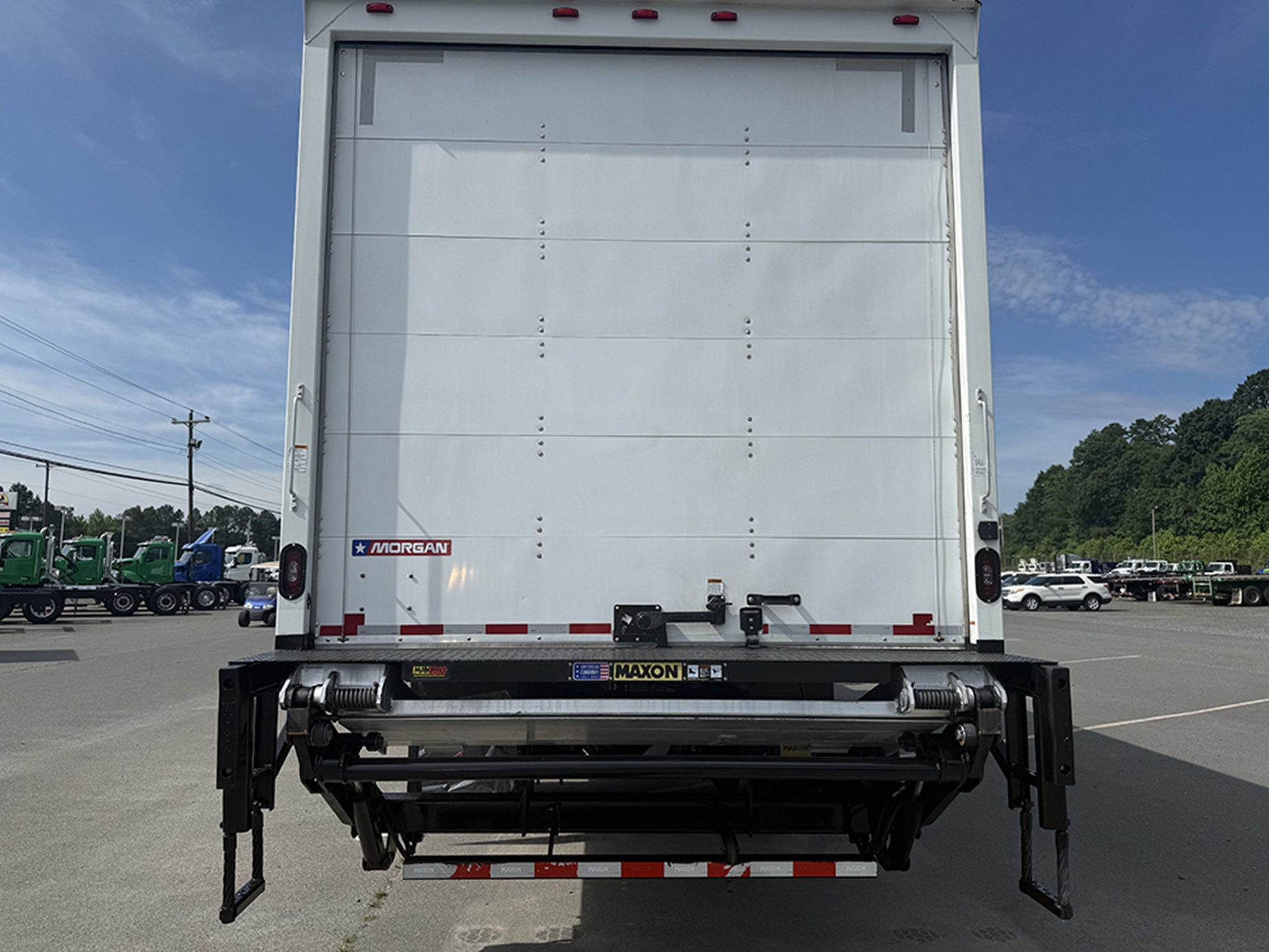 2018 Freightliner M2 2018 Freightliner M2 - image 5 of 6