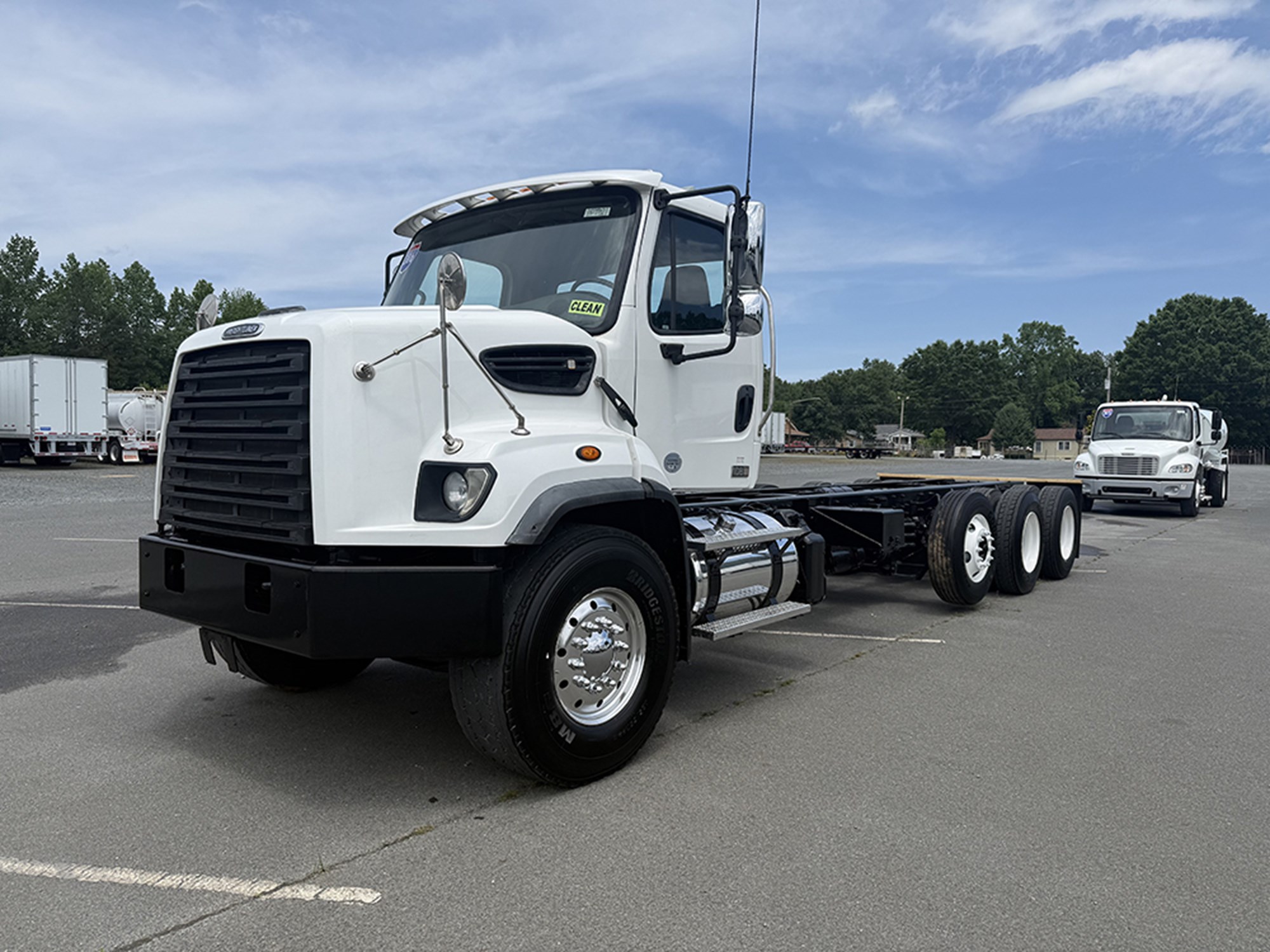 2016 Freightliner 108SD 2016 Freightliner 108SD - image 1 of 6