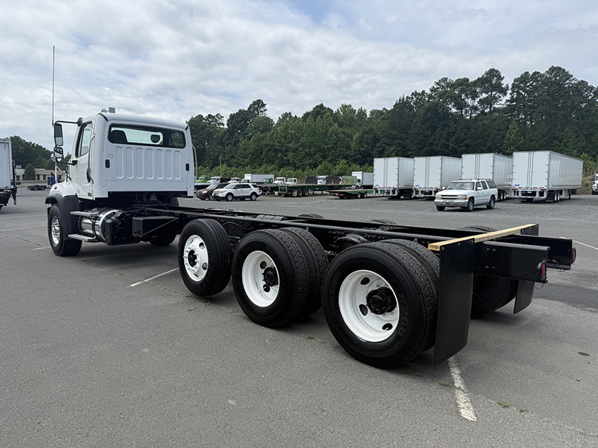 2016 Freightliner 108SD 2016 Freightliner 108SD - image 6 of 6