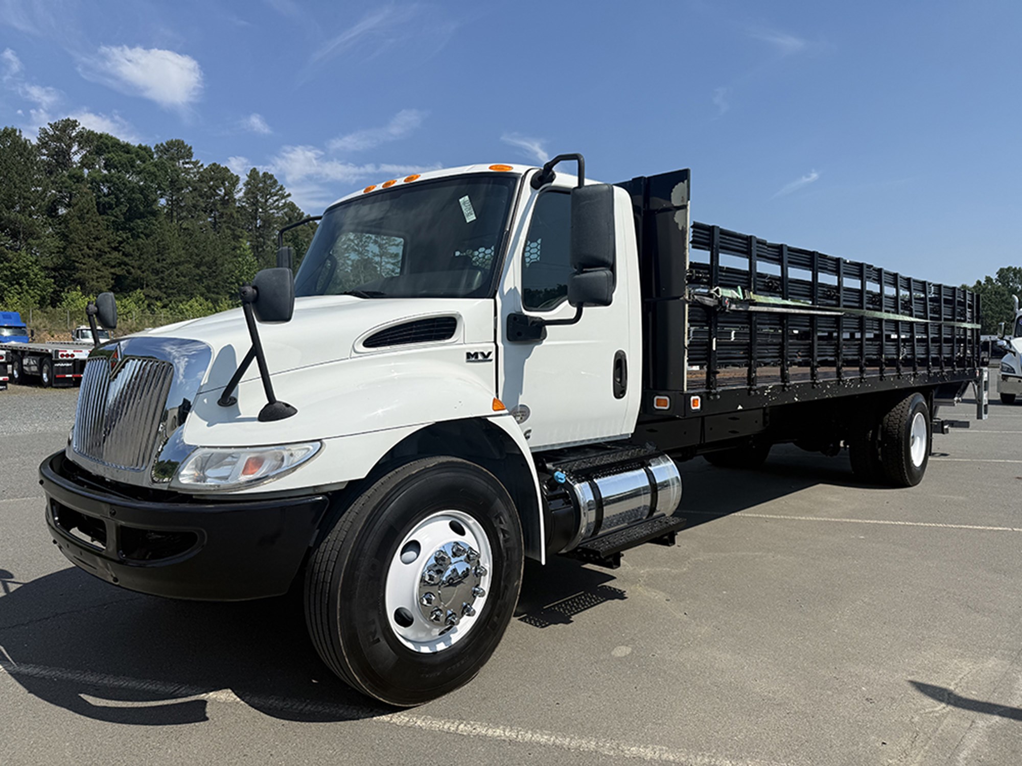 2019 International MV607 - image 1 of 6