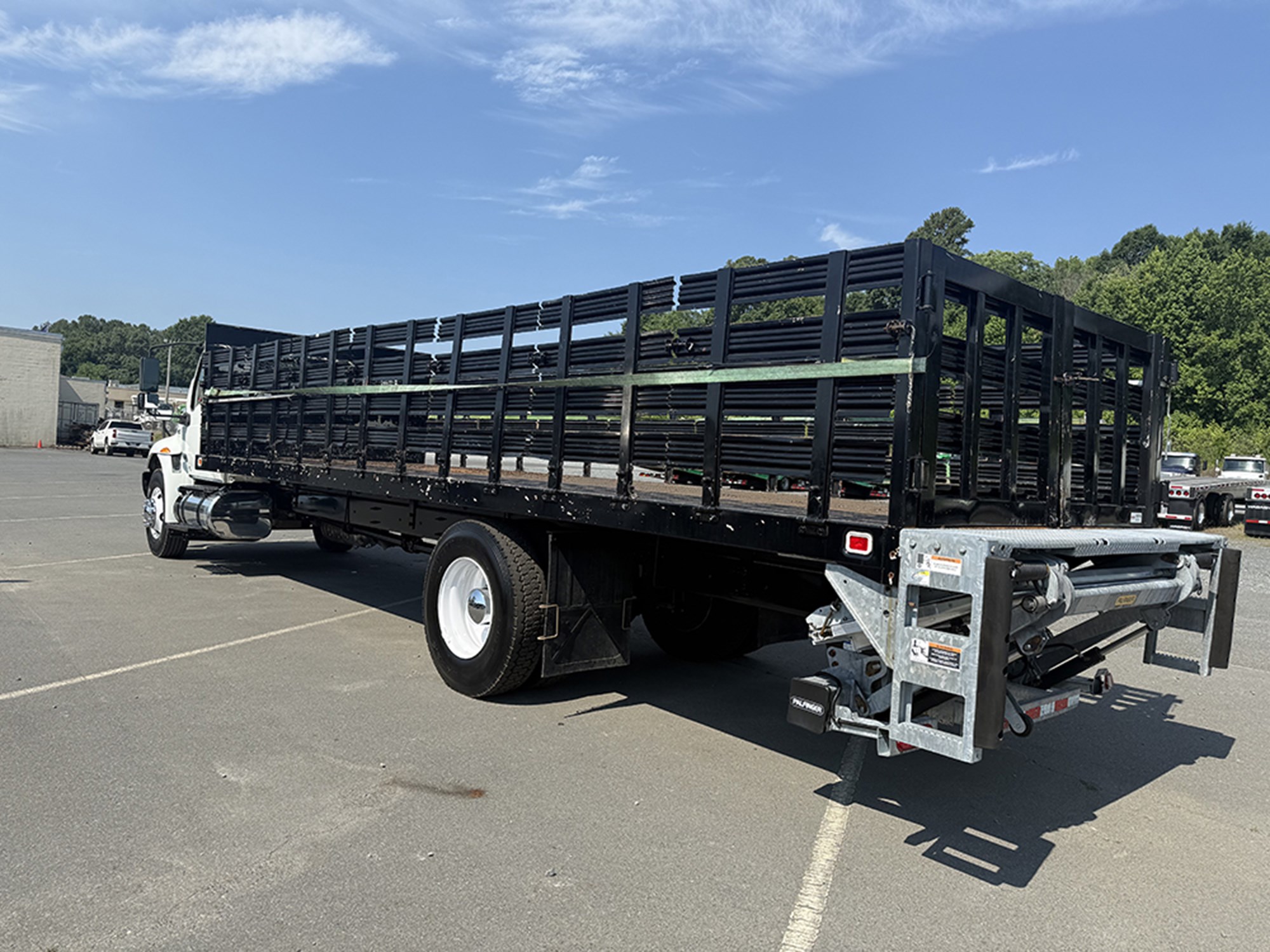 2019 International MV607 - image 6 of 6